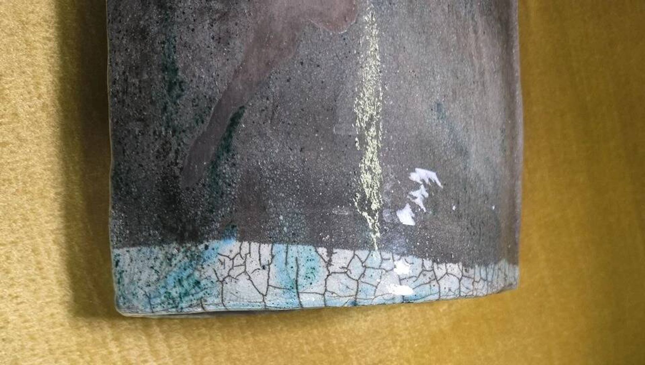 Large sculptural vase in glazed ceramic, artwork from around 1970.