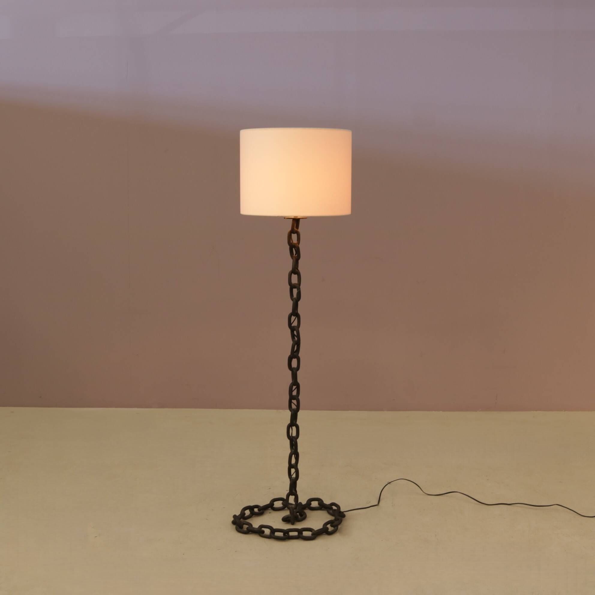 Lampe de sol en chaîne brutaliste des années 1970 dans le style de Franz West, Pays-Bas.