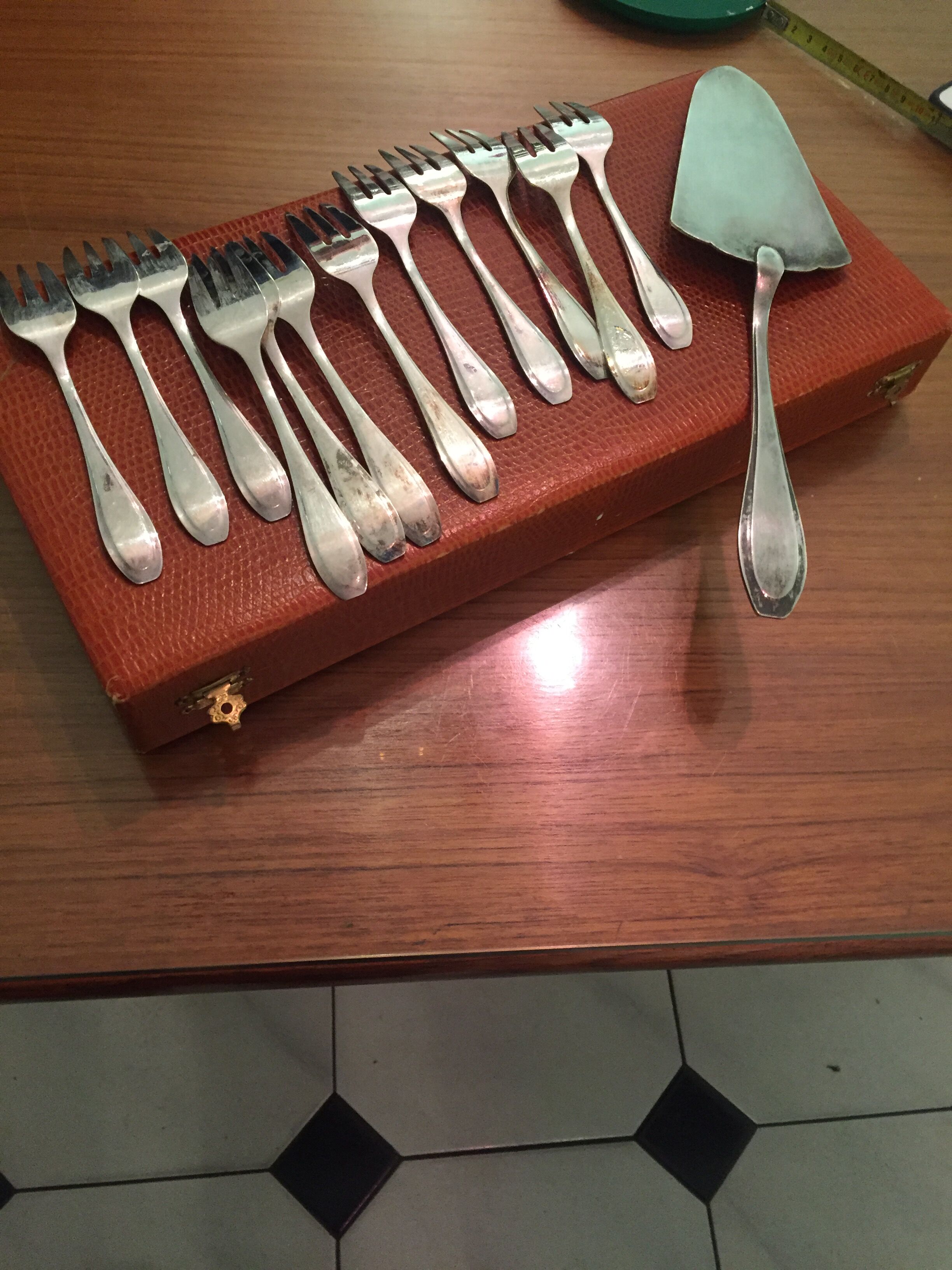 Silver metal cutlery