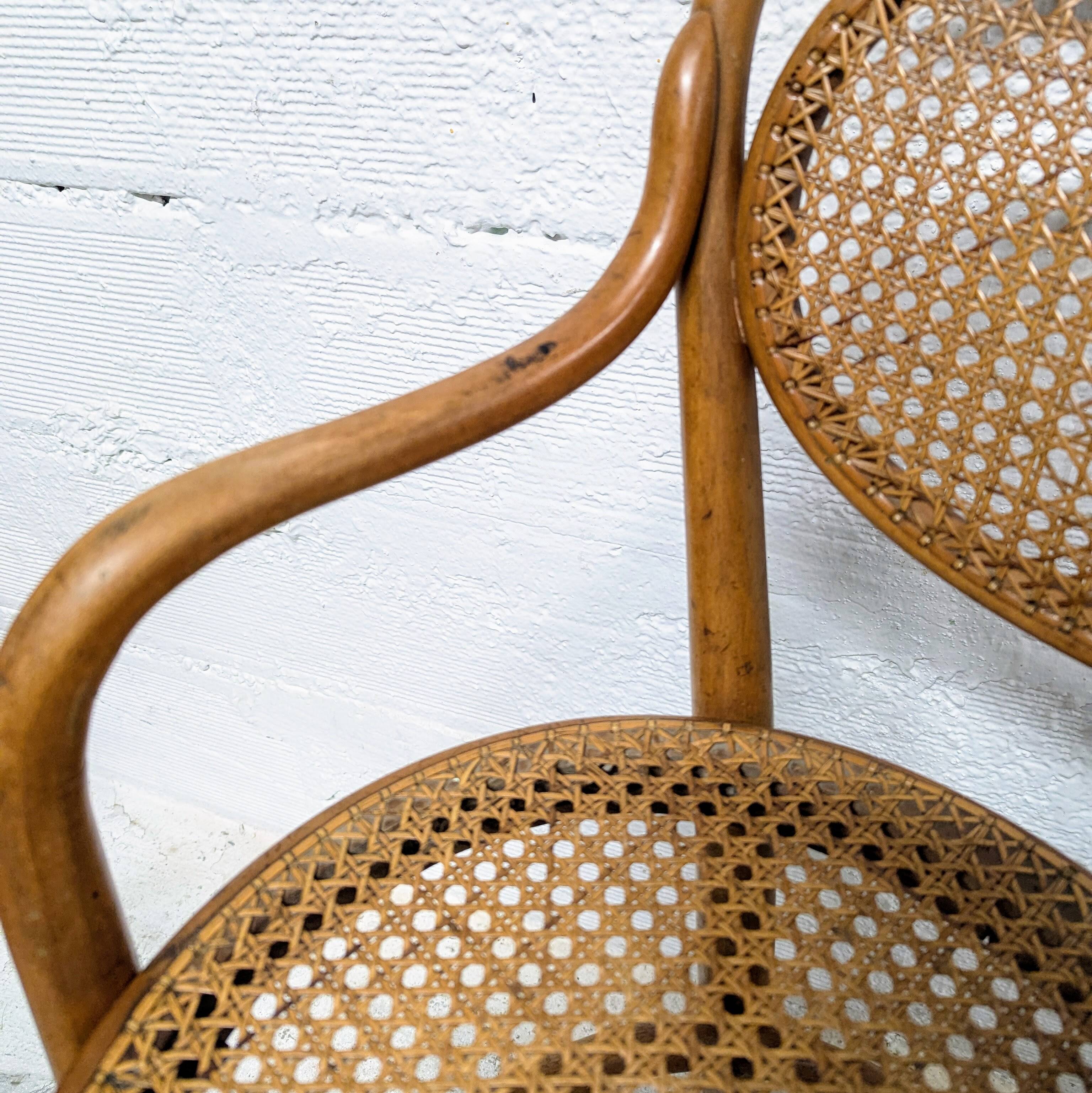 Chaise haute d'enfant Thonet