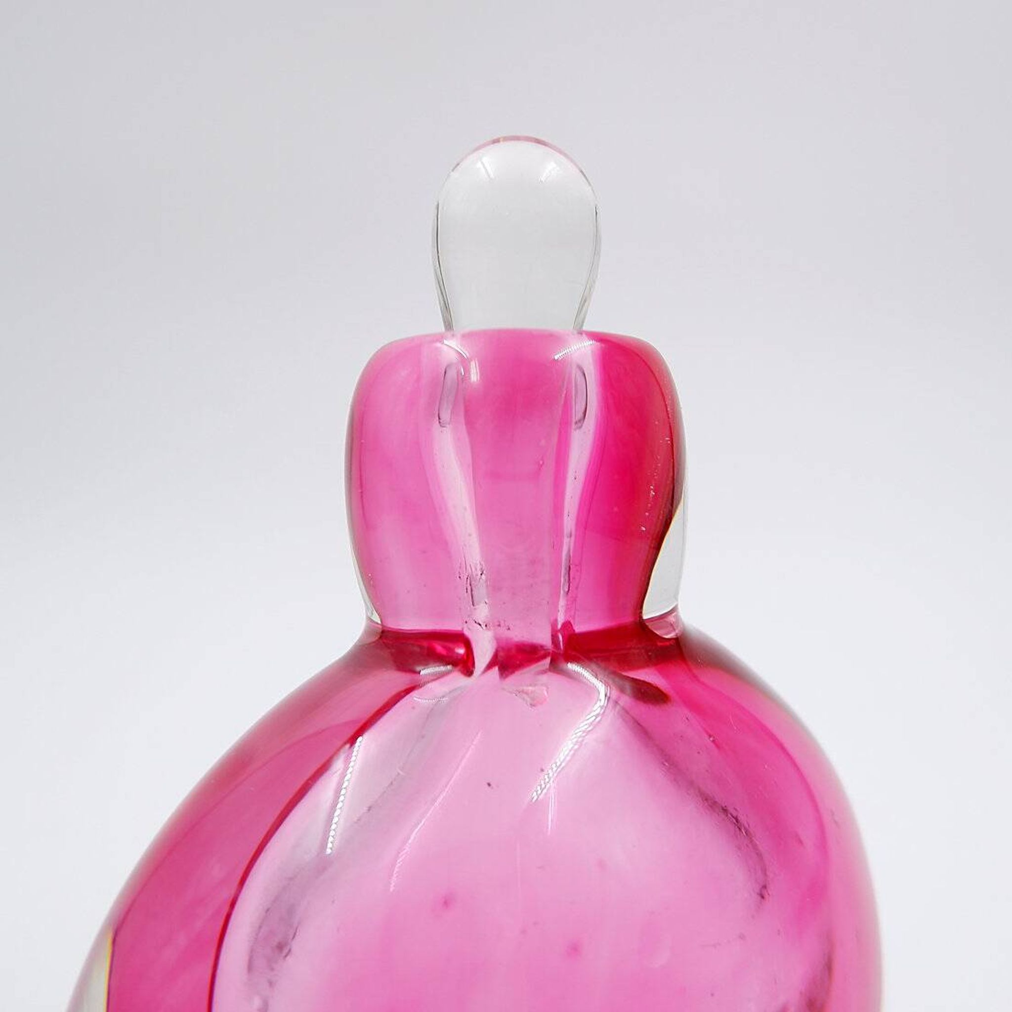 Flacon de parfum « Sommerso » en verre rose et transparent