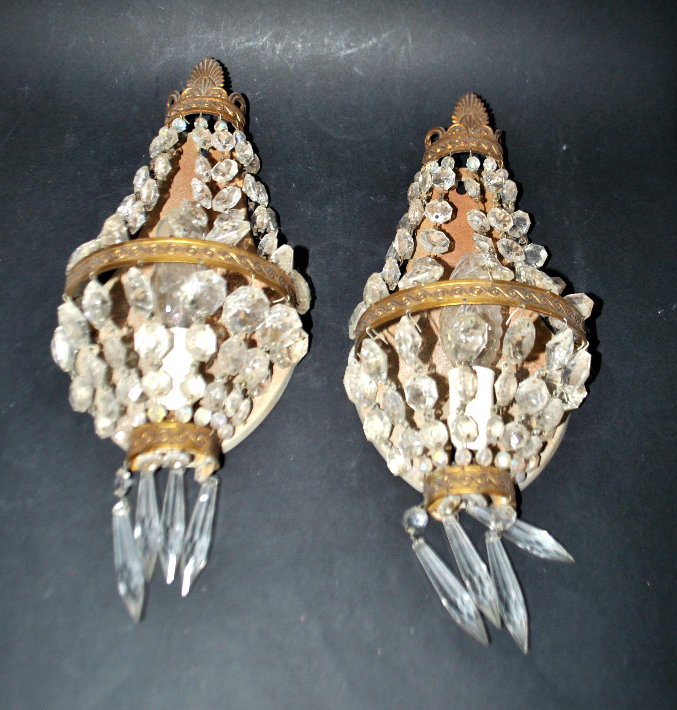 Pair of vintage lamps: wall lights with gold trim and cut crystal.