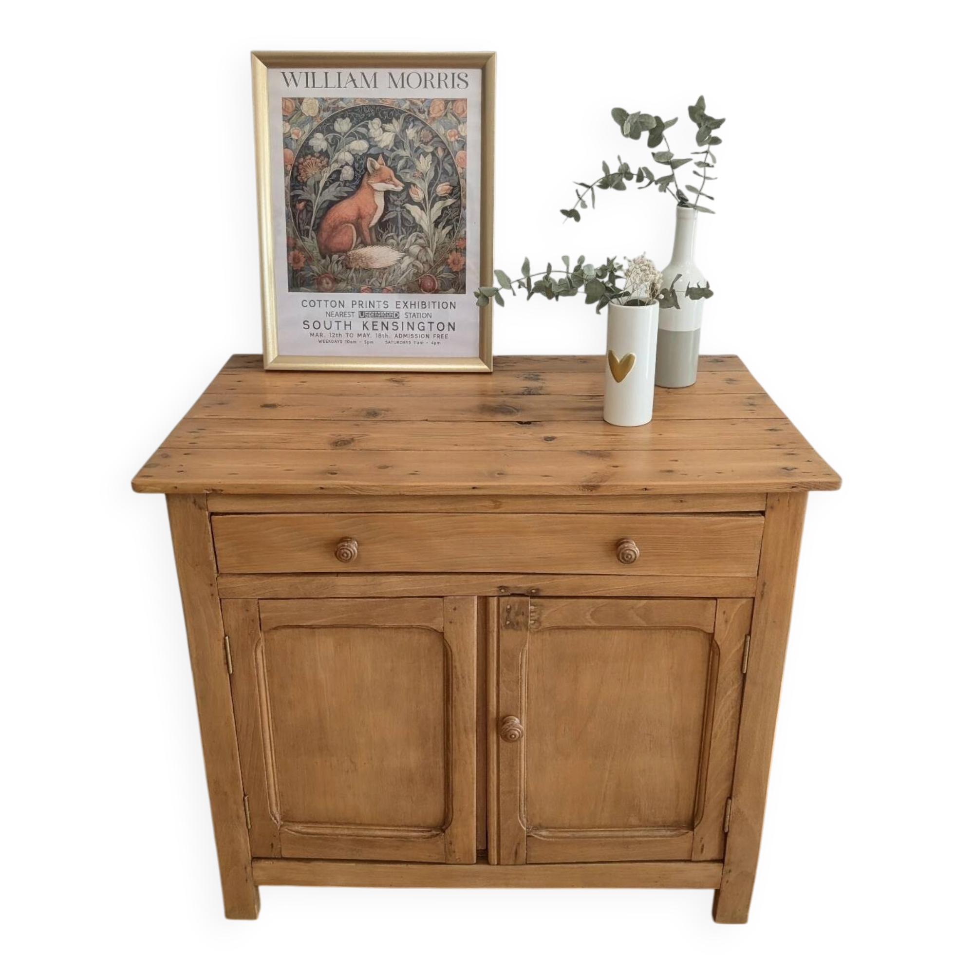 Vintage wooden renovated sideboard, 2 doors and 1 drawer.