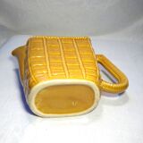 Vintage dabbling pitcher