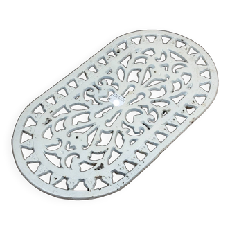 Cast iron trivet