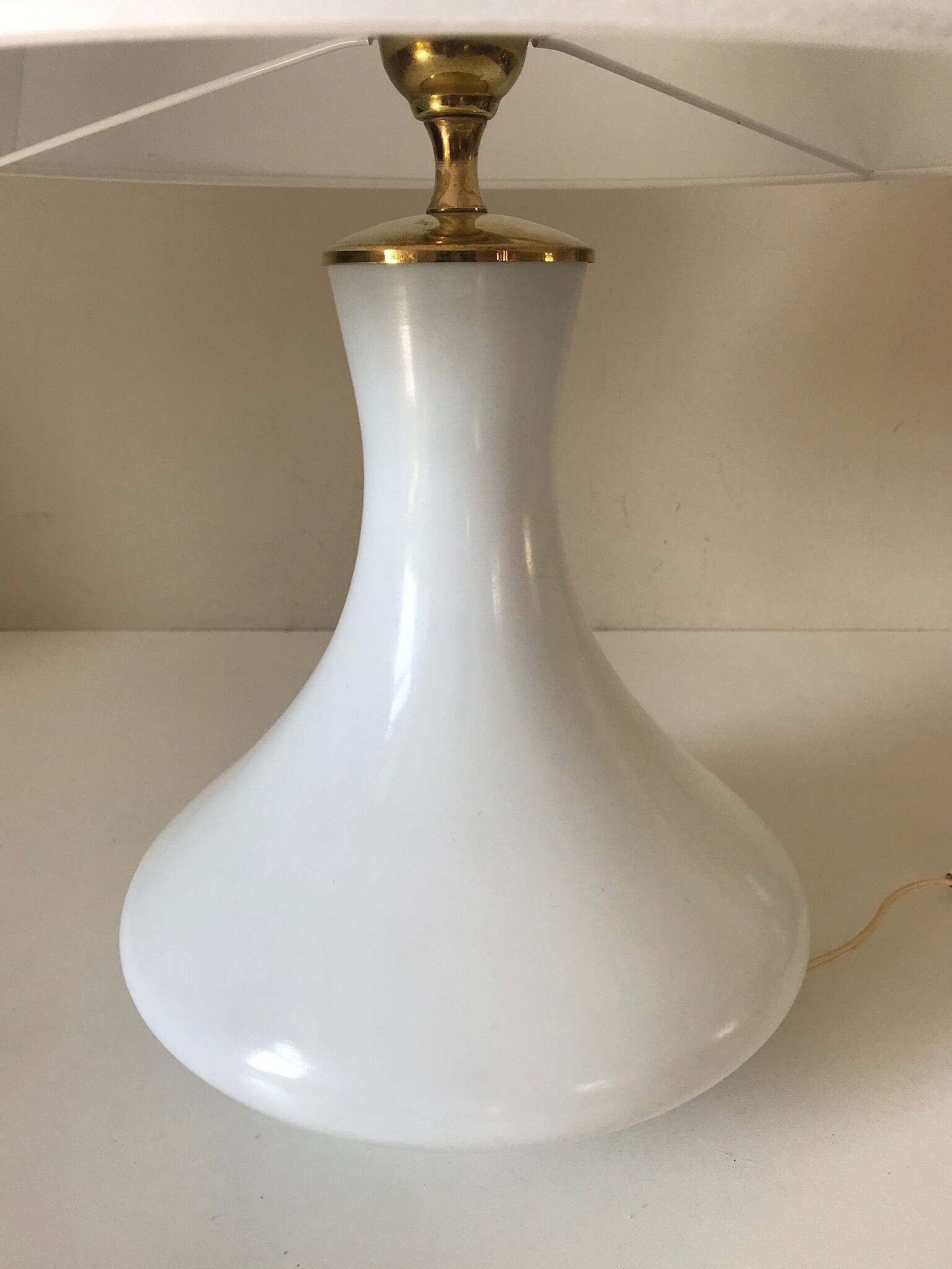 Opaline and brass opaline lamp 70