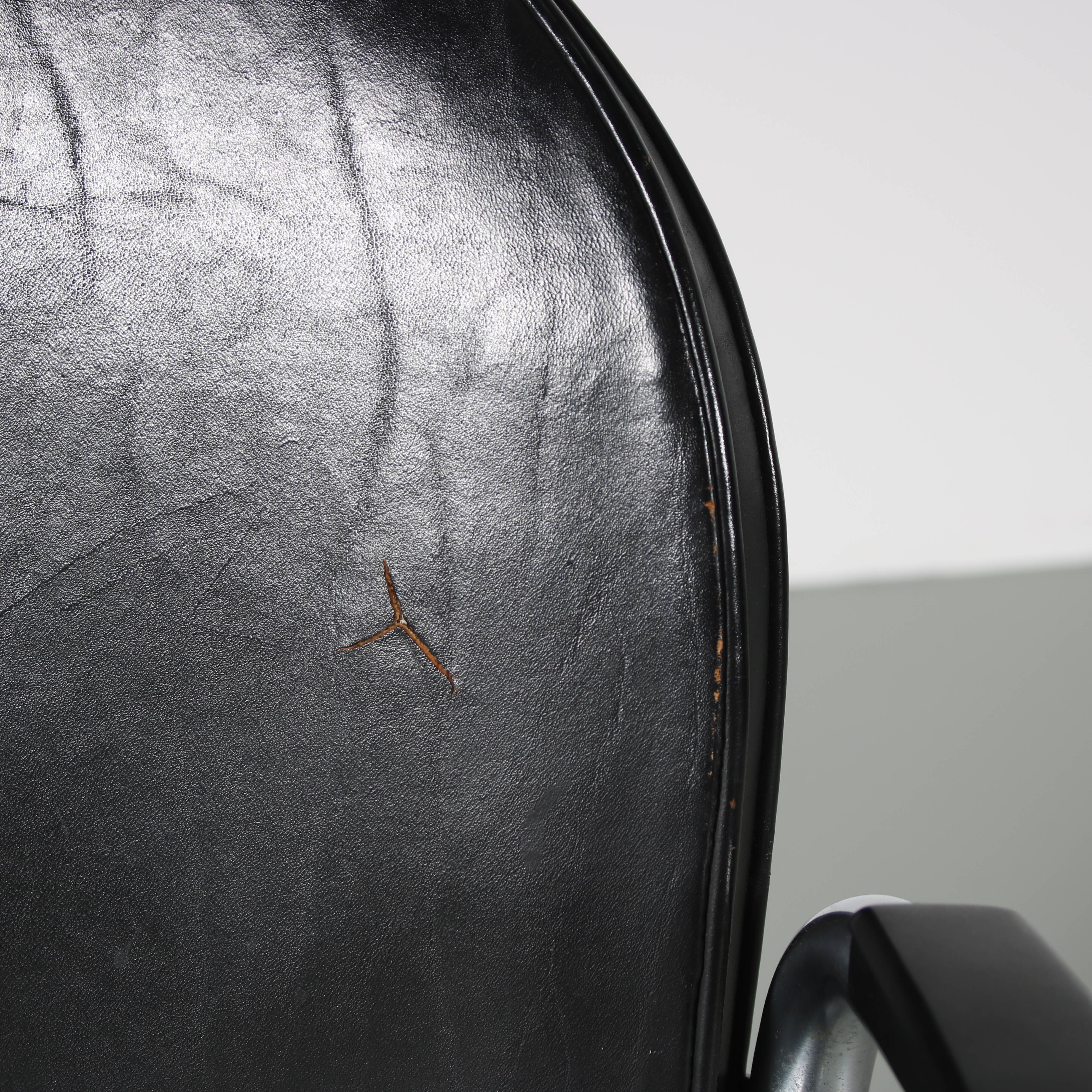 Fauteuil « 413 » par Gispen, Pays-Bas