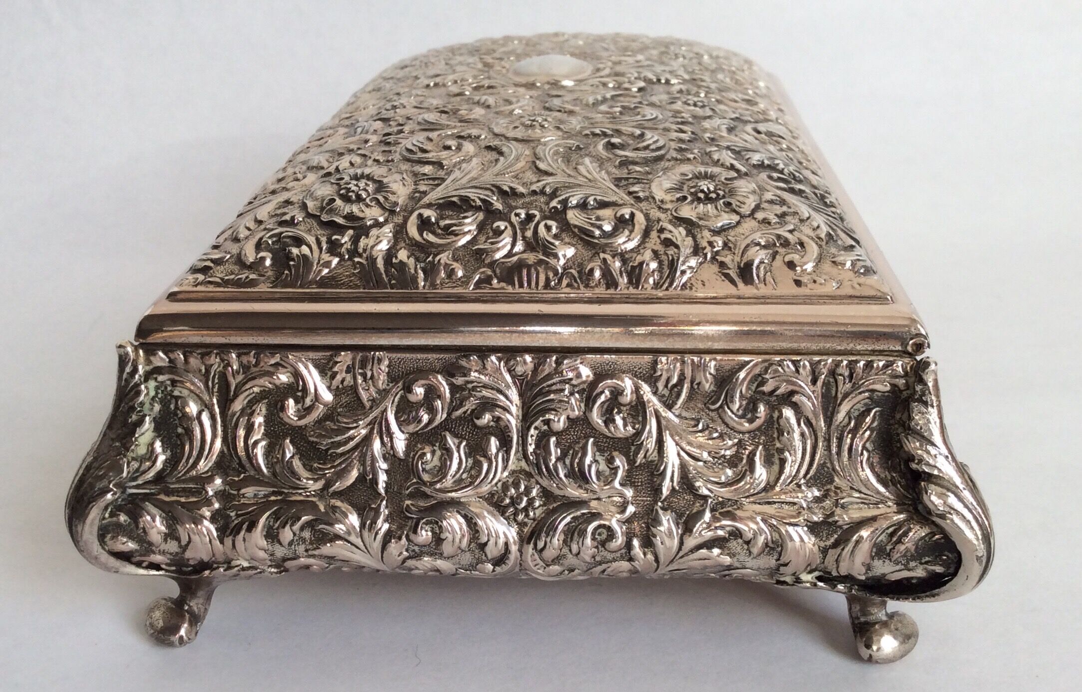 Silver jewelry box