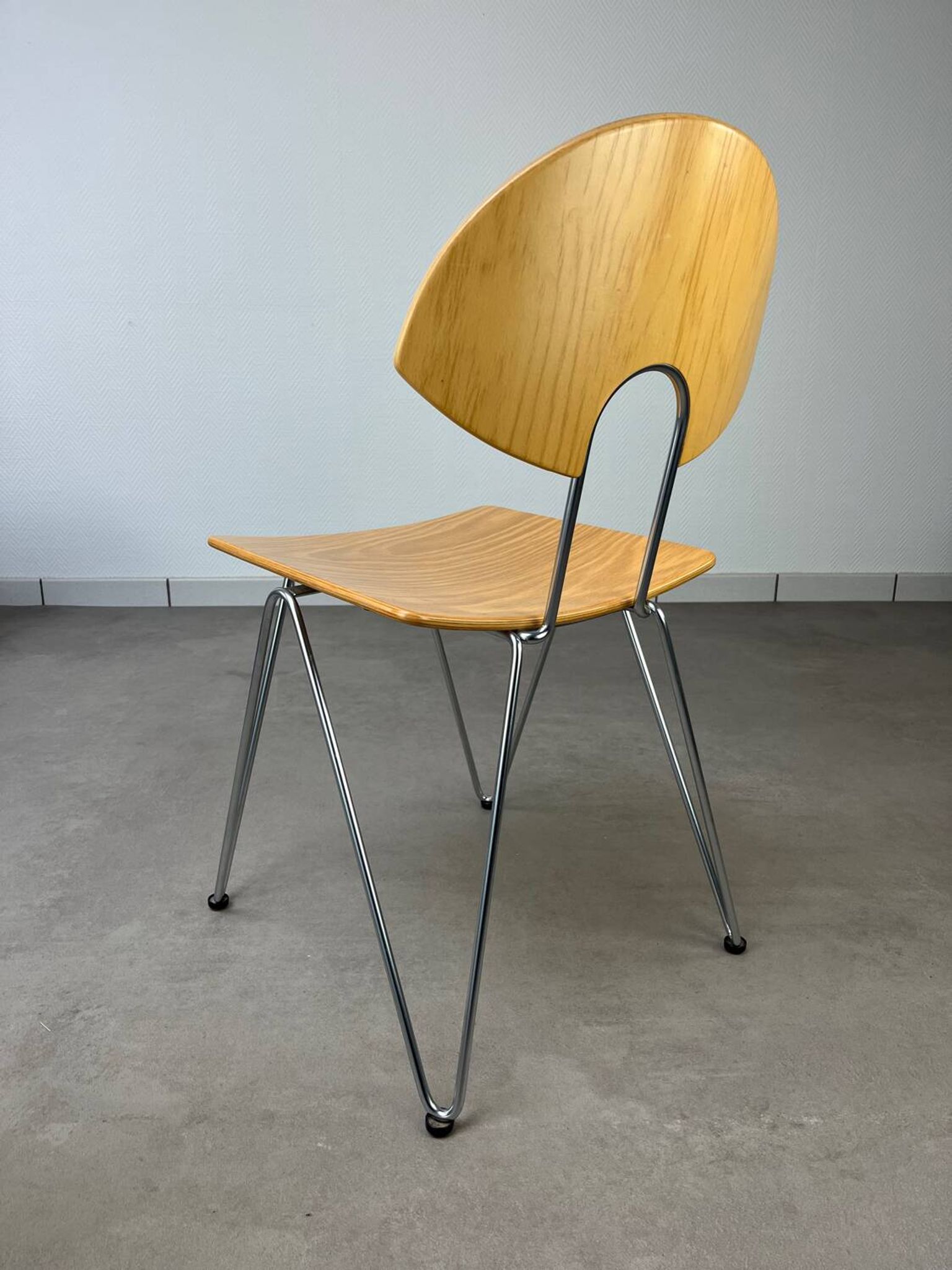 6 Mikado chairs 1800, stackable, design by Walter Leeman for Kusck&co.