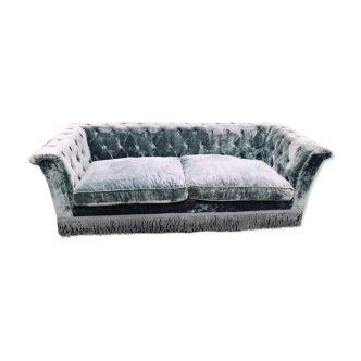 Sofa in velvet