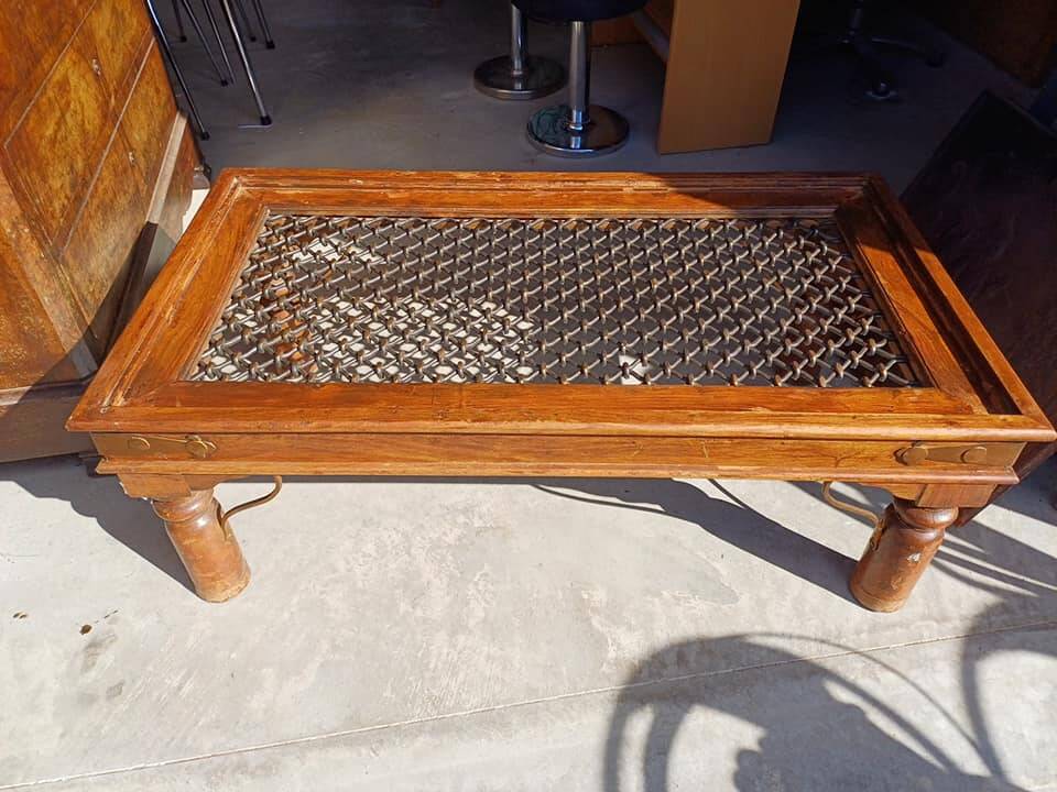 Table basse bois et fer style indien