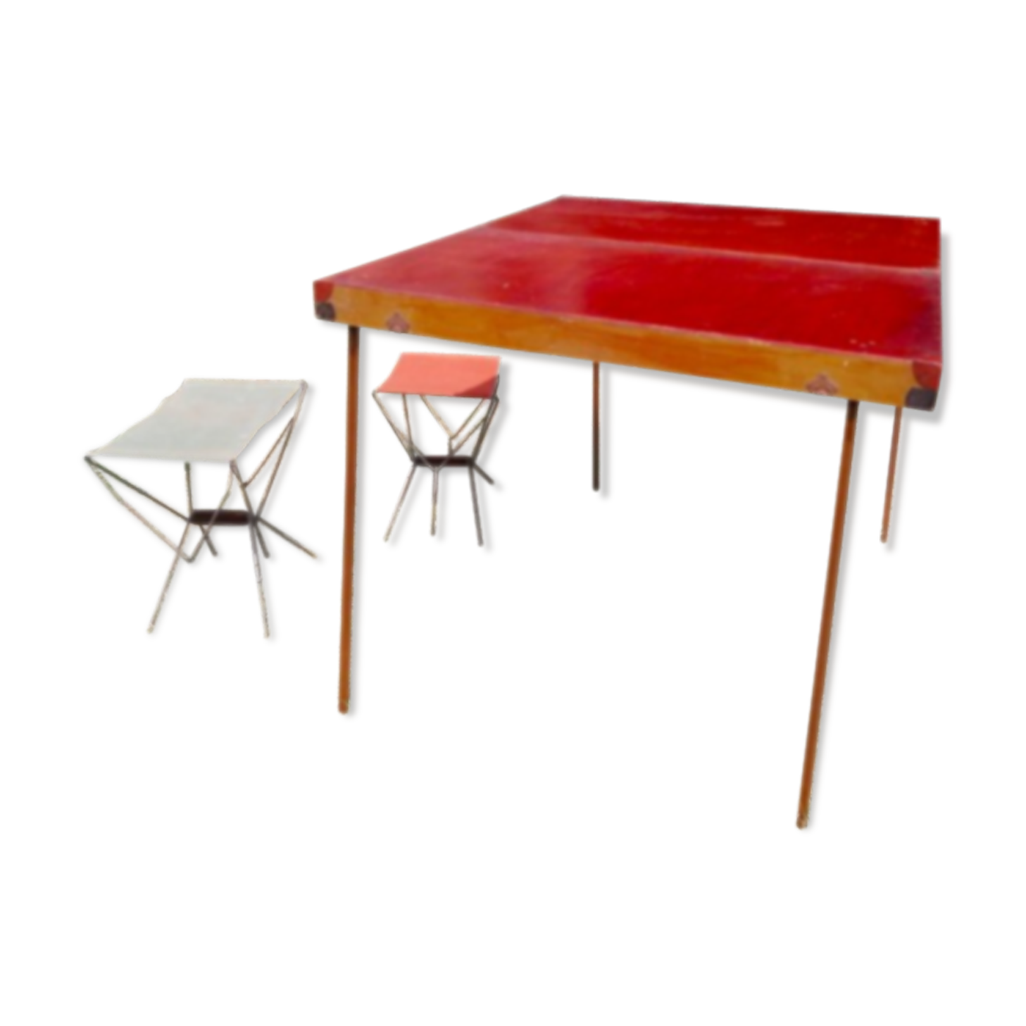 Table, valise en bois de pique nique et ses fauteuils