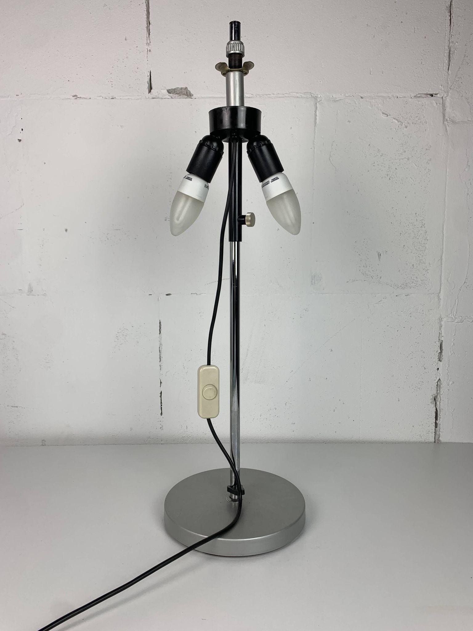 Large Dutch design space age adjustable table or desk lamp by Harco Loor, 1