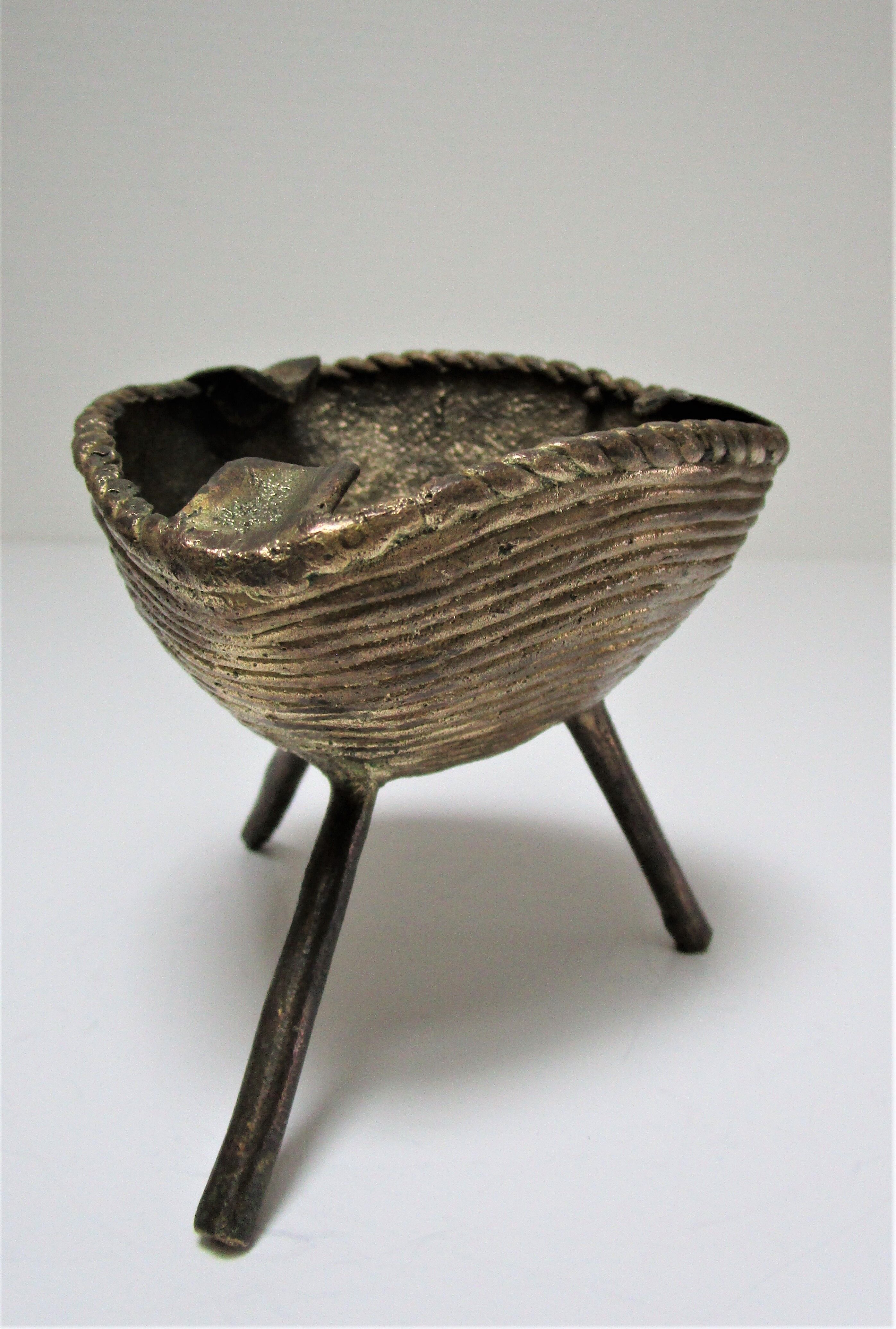 Brutalist ashtray sculptural tripod brass design 60s