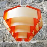 Vintage geometric suspension