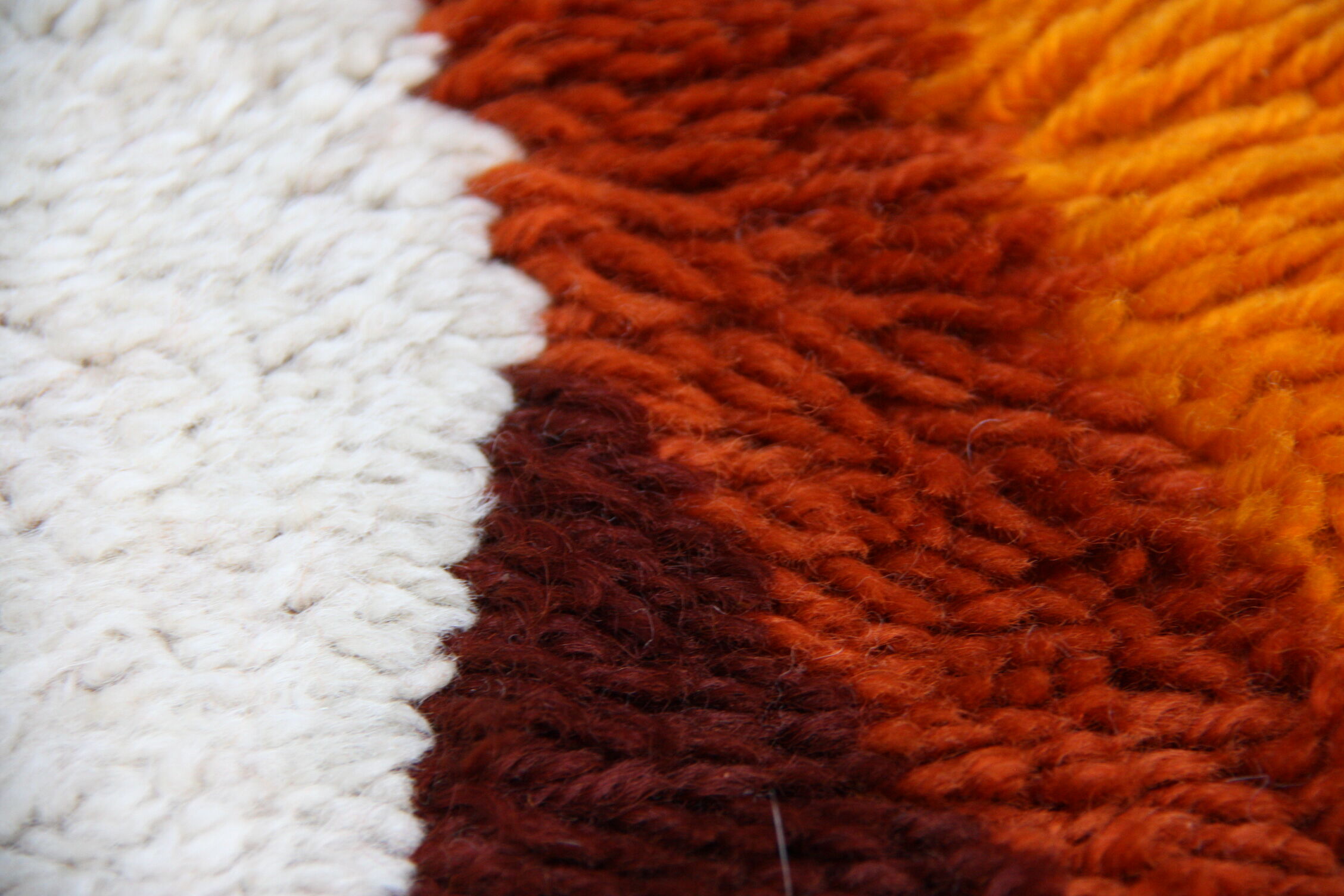 Vintage carpet in wool - 'fity shades of orange' - Germany - 1960's