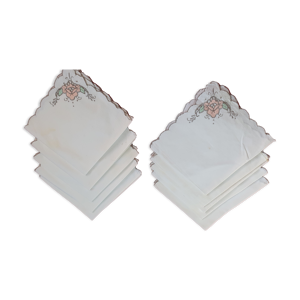 Nappe et serviettes de tables brodées