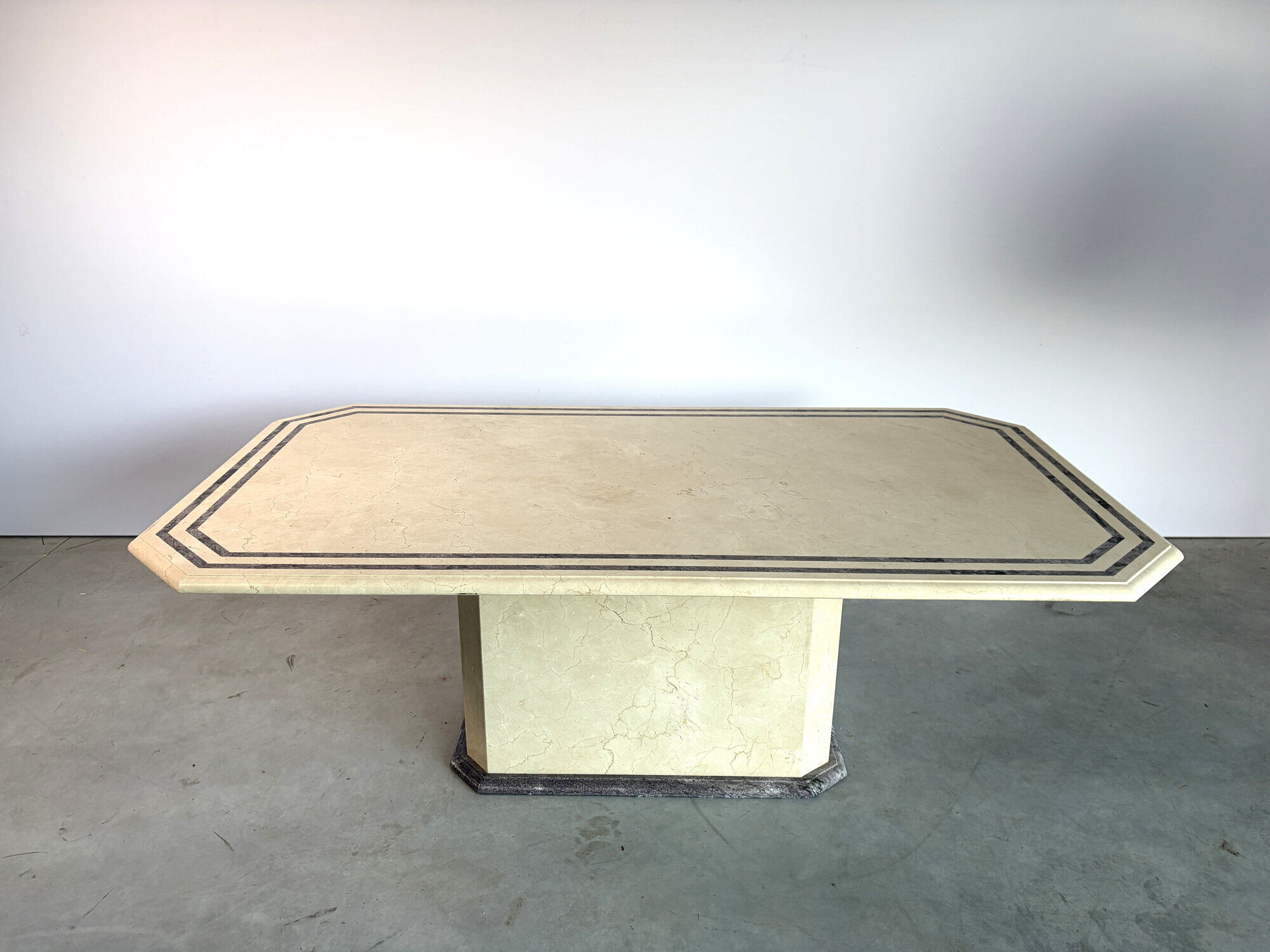 Vintage Italian marble dining table, 1970s