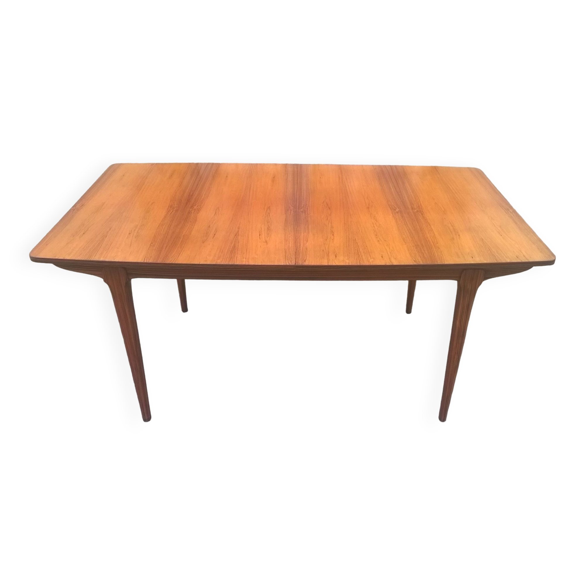 Extendable teak dining table