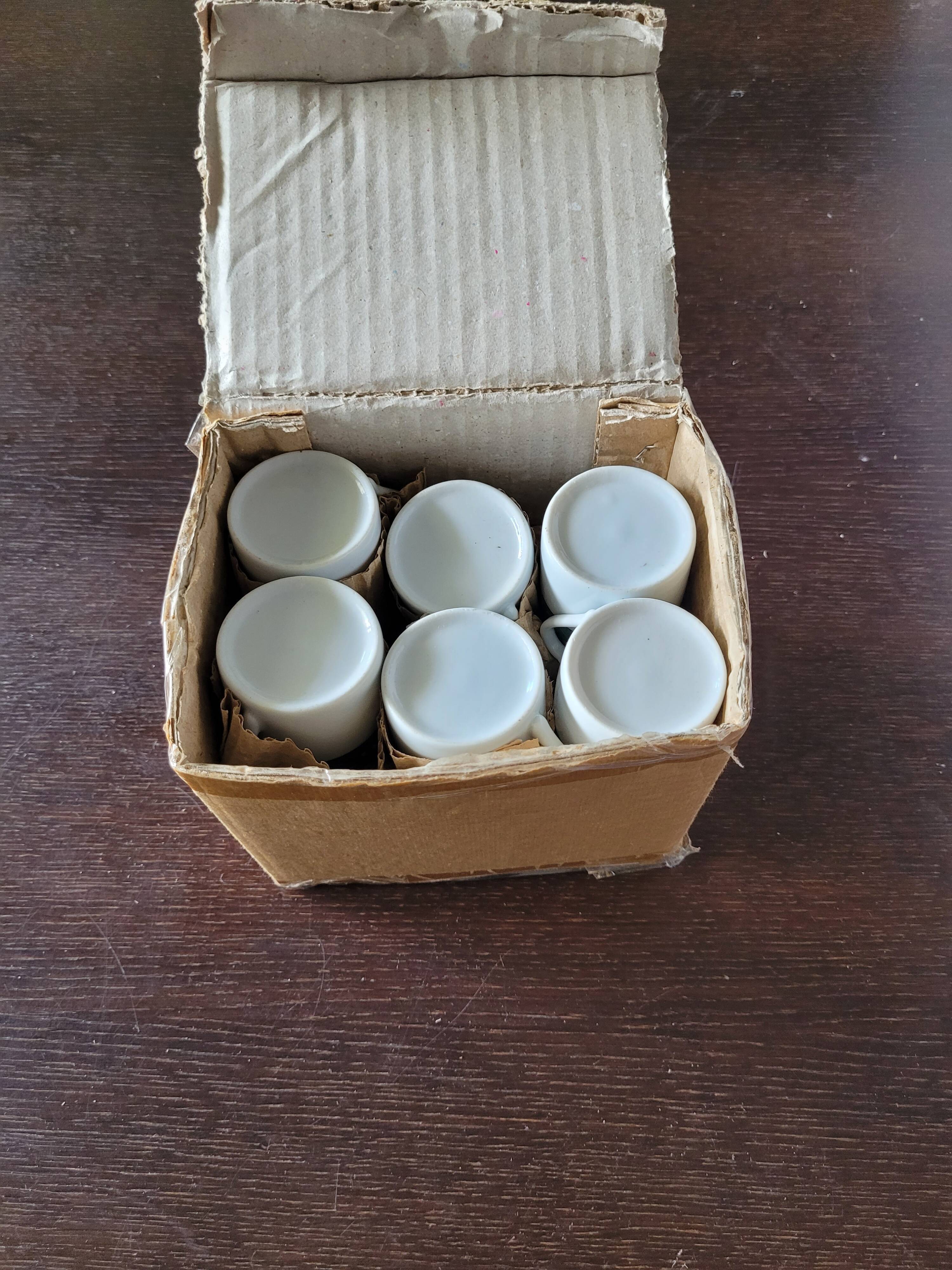 6 coffee cups with saucer