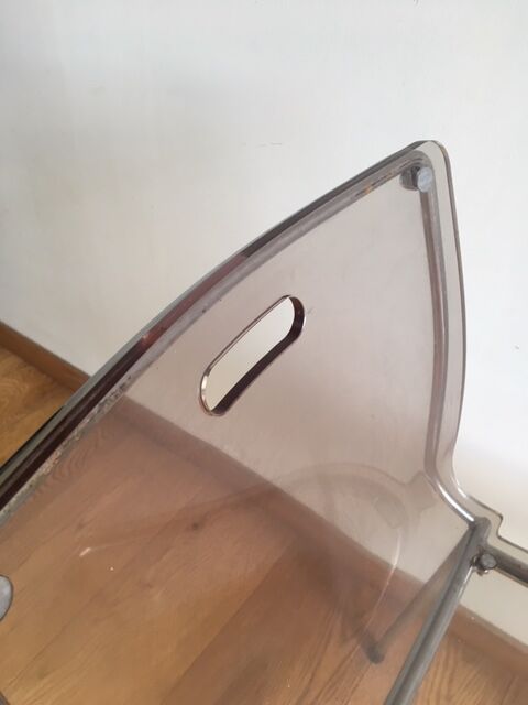 Set of 4 plexiglass chairs