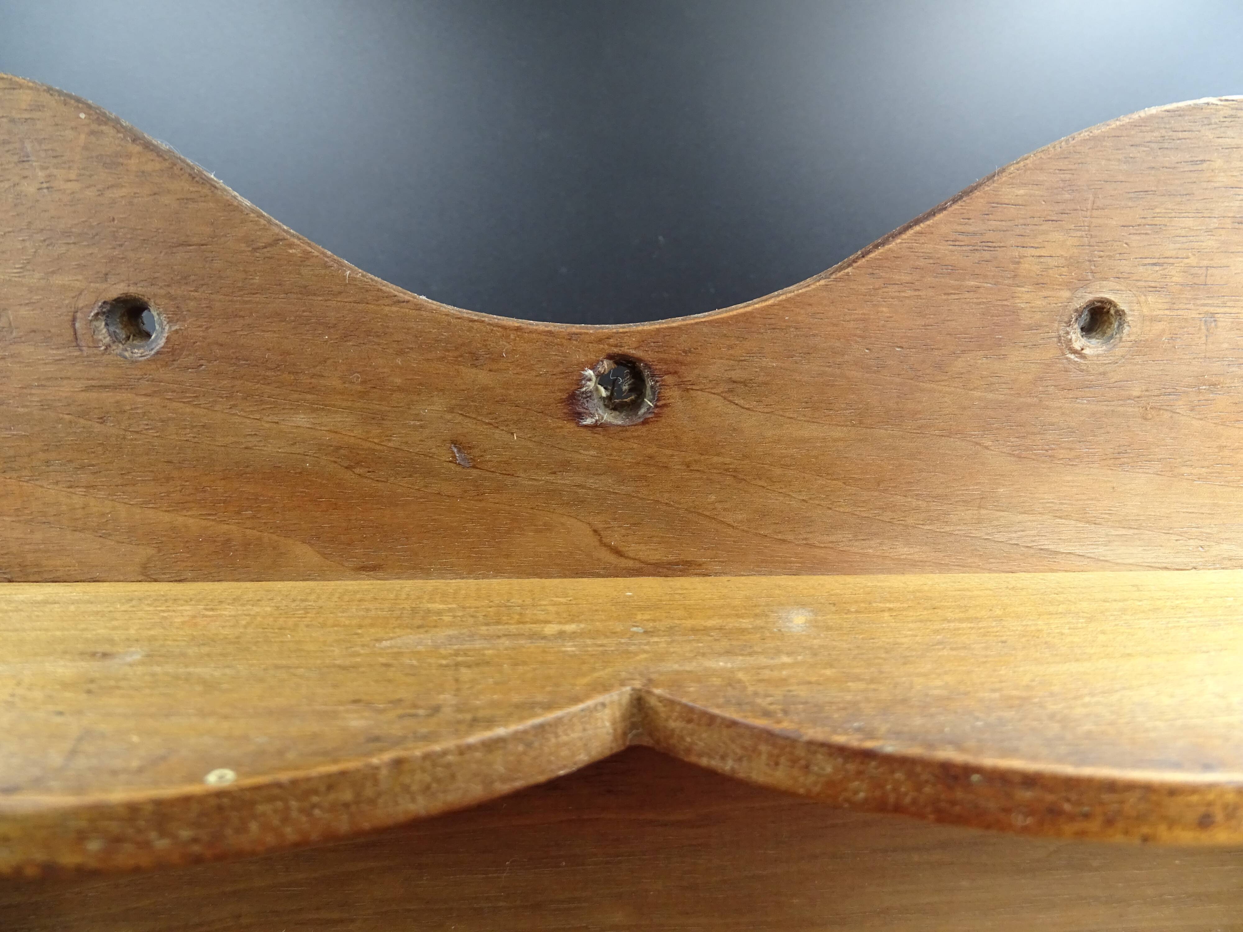 Walnut wall shelf, circa 1920/1930