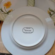 4 assiettes en porcelaine vintages