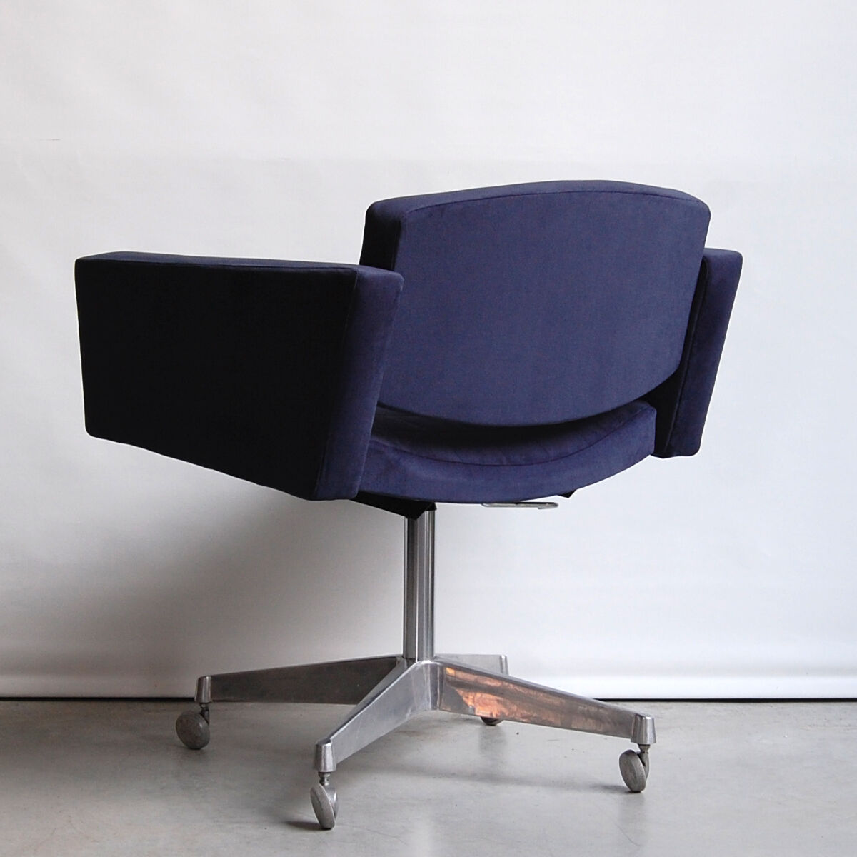 Pierre Guariche's vintage office chair "advice" for Meurop 1961