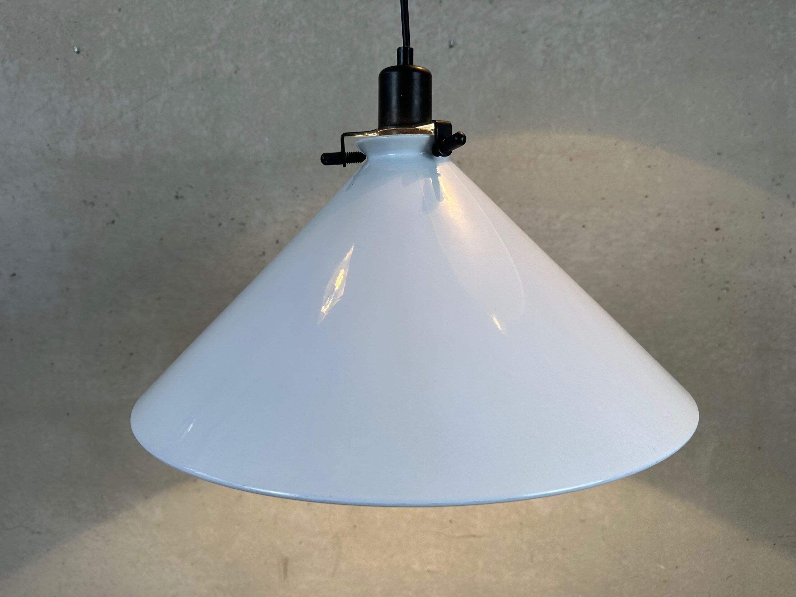 2x vintage white metal pendant lamps – 1980s