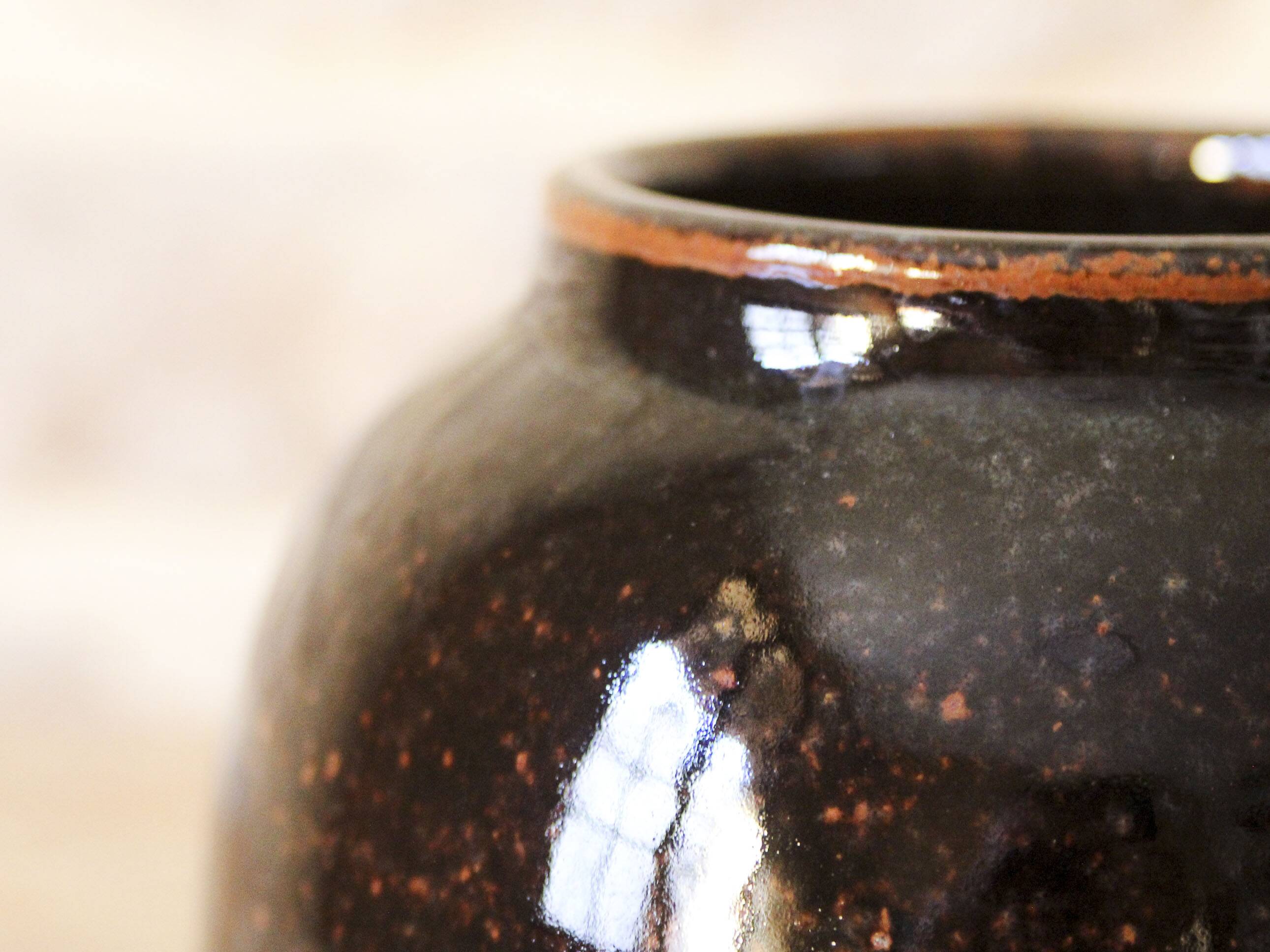 Ulla Jarlov ceramic vase