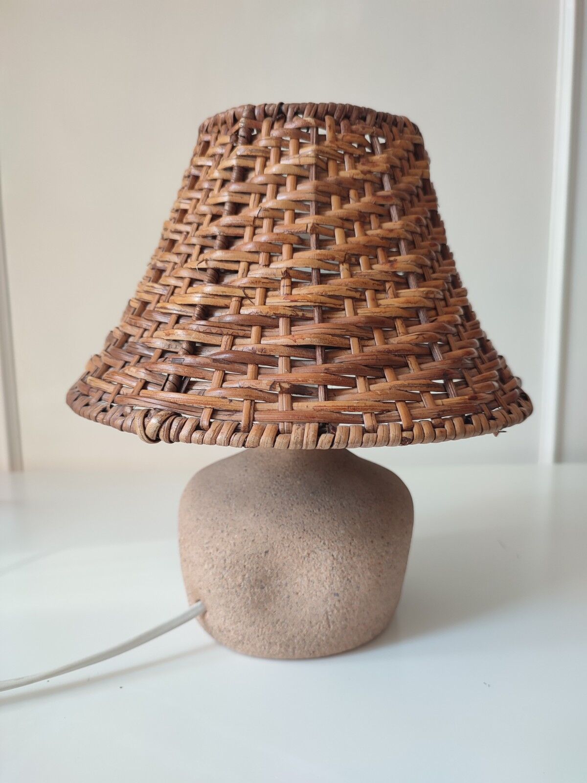 Lampe en pierre naturelle vintage