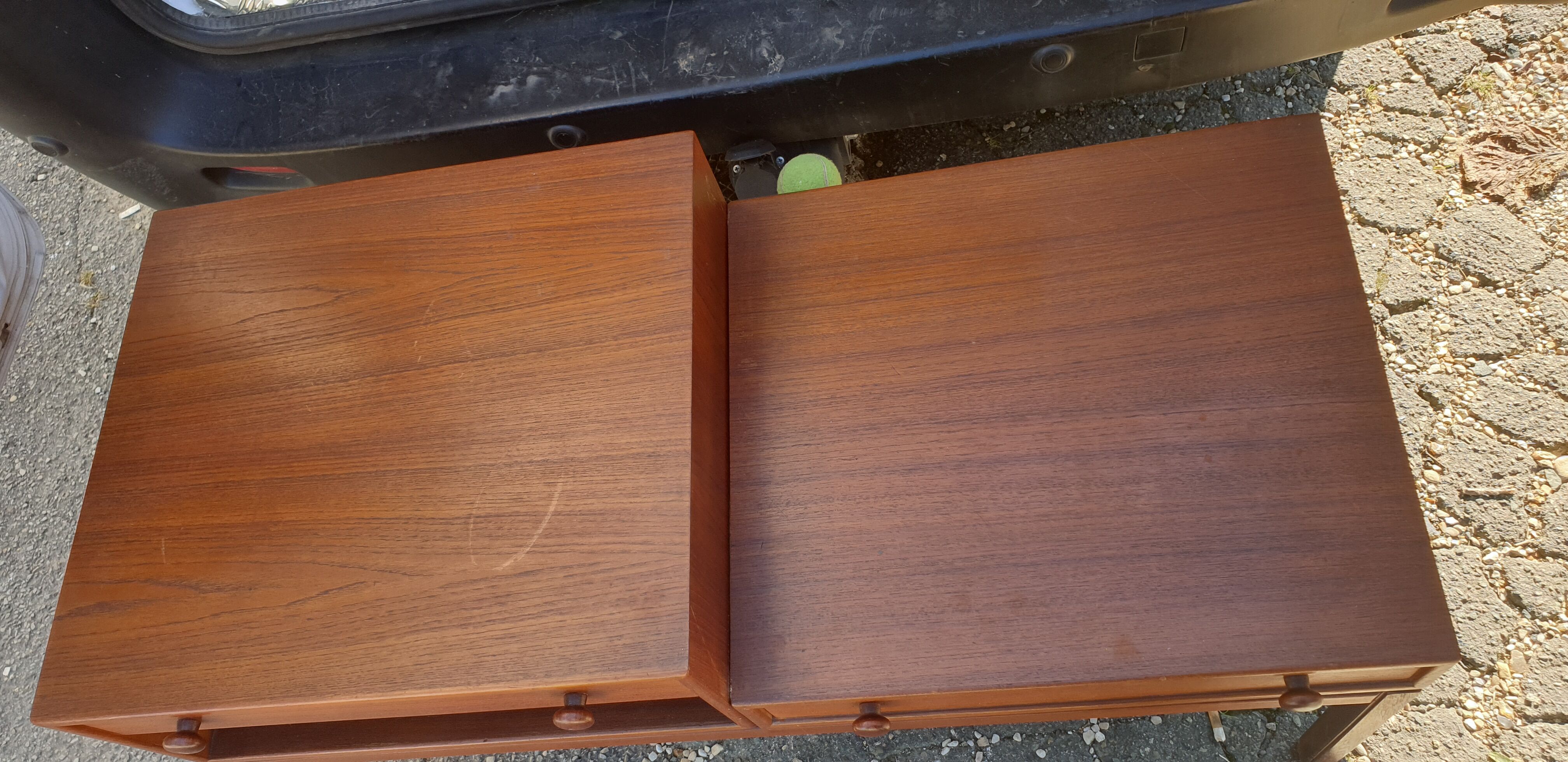 Desing 60 entry cabinet in swedish teak