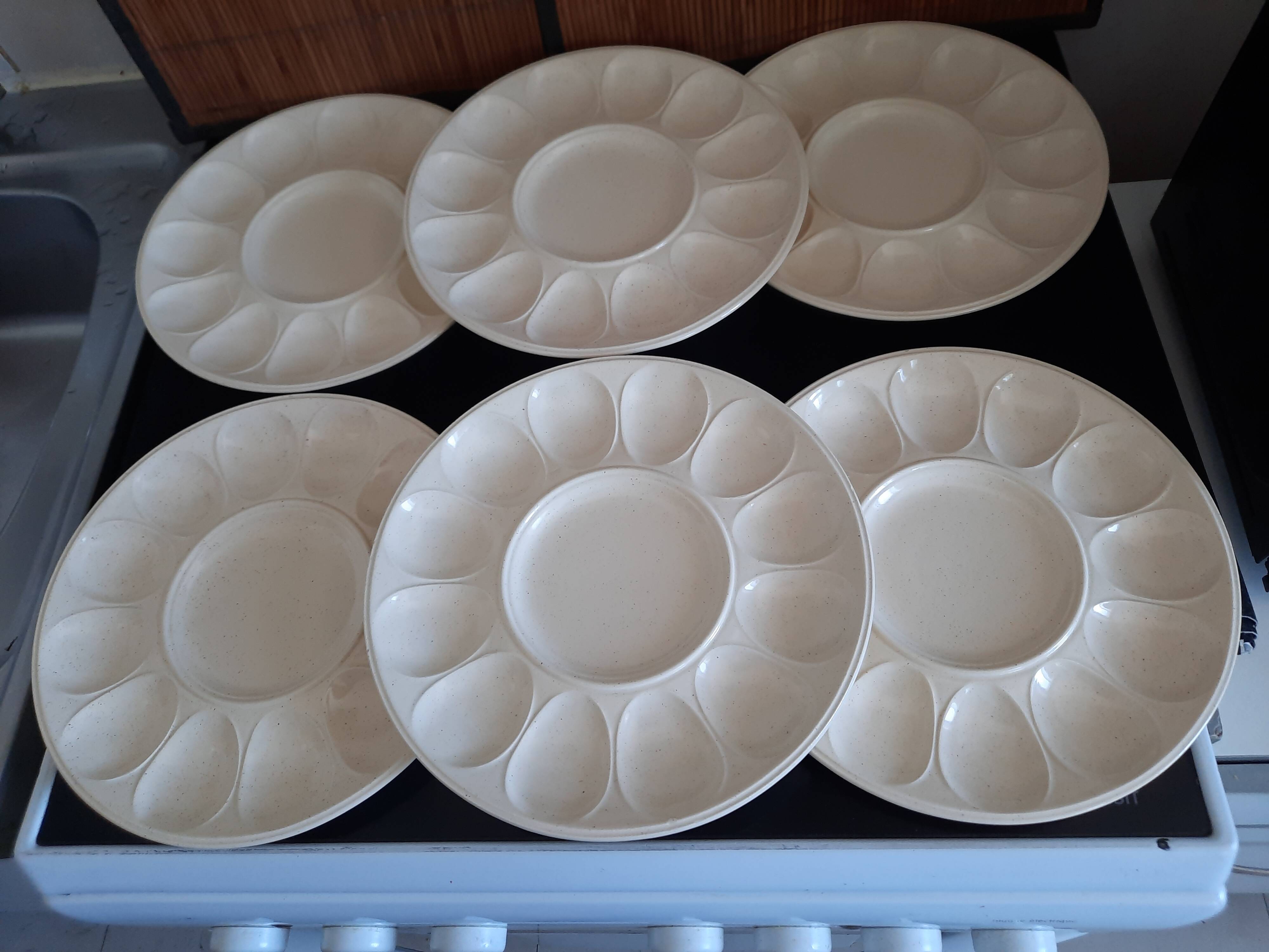 Set of 6 Vintage Mimosa Egg Plates – Speckled Cream Ceramic
