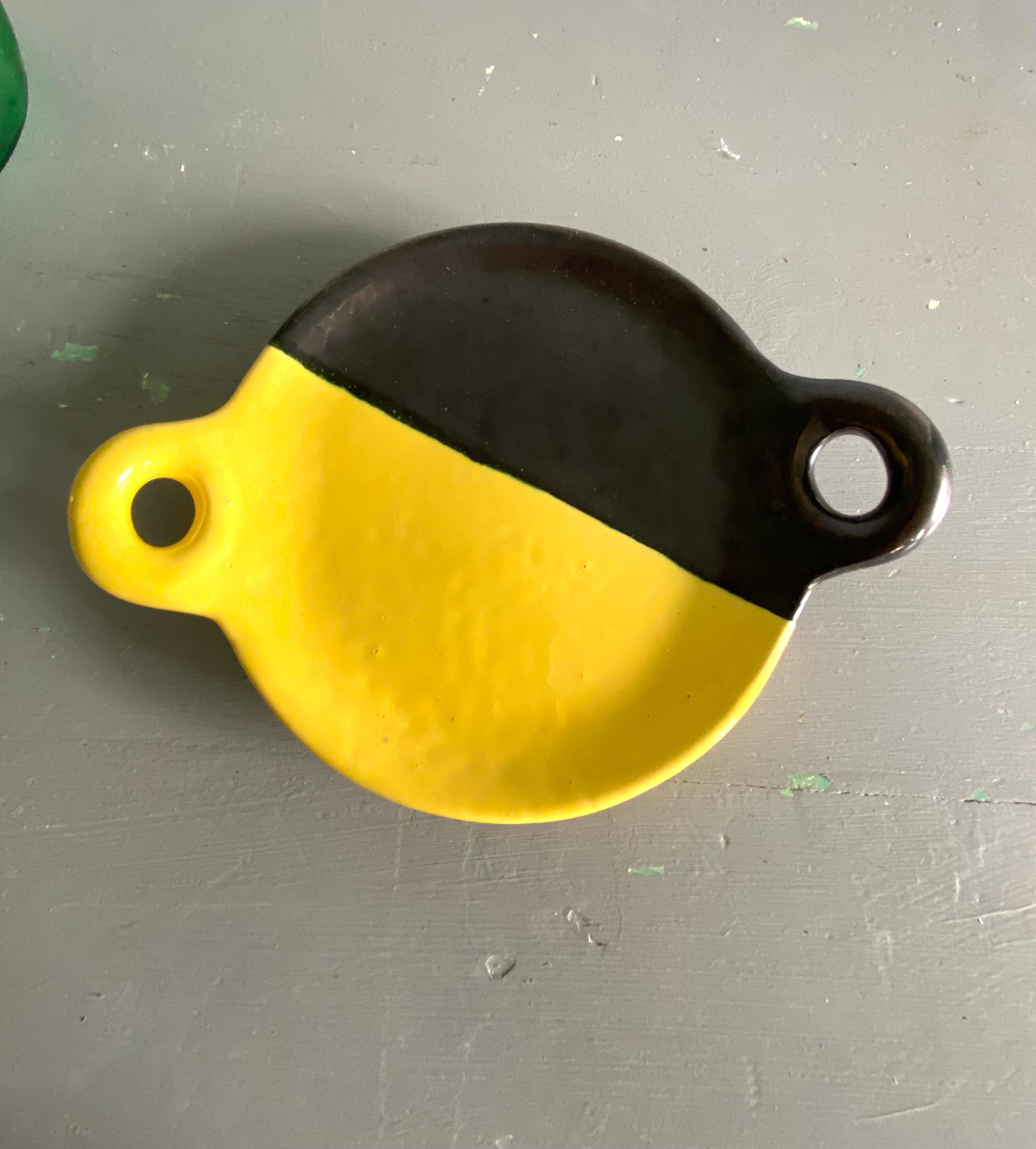 Empty ceramic pocket 60s