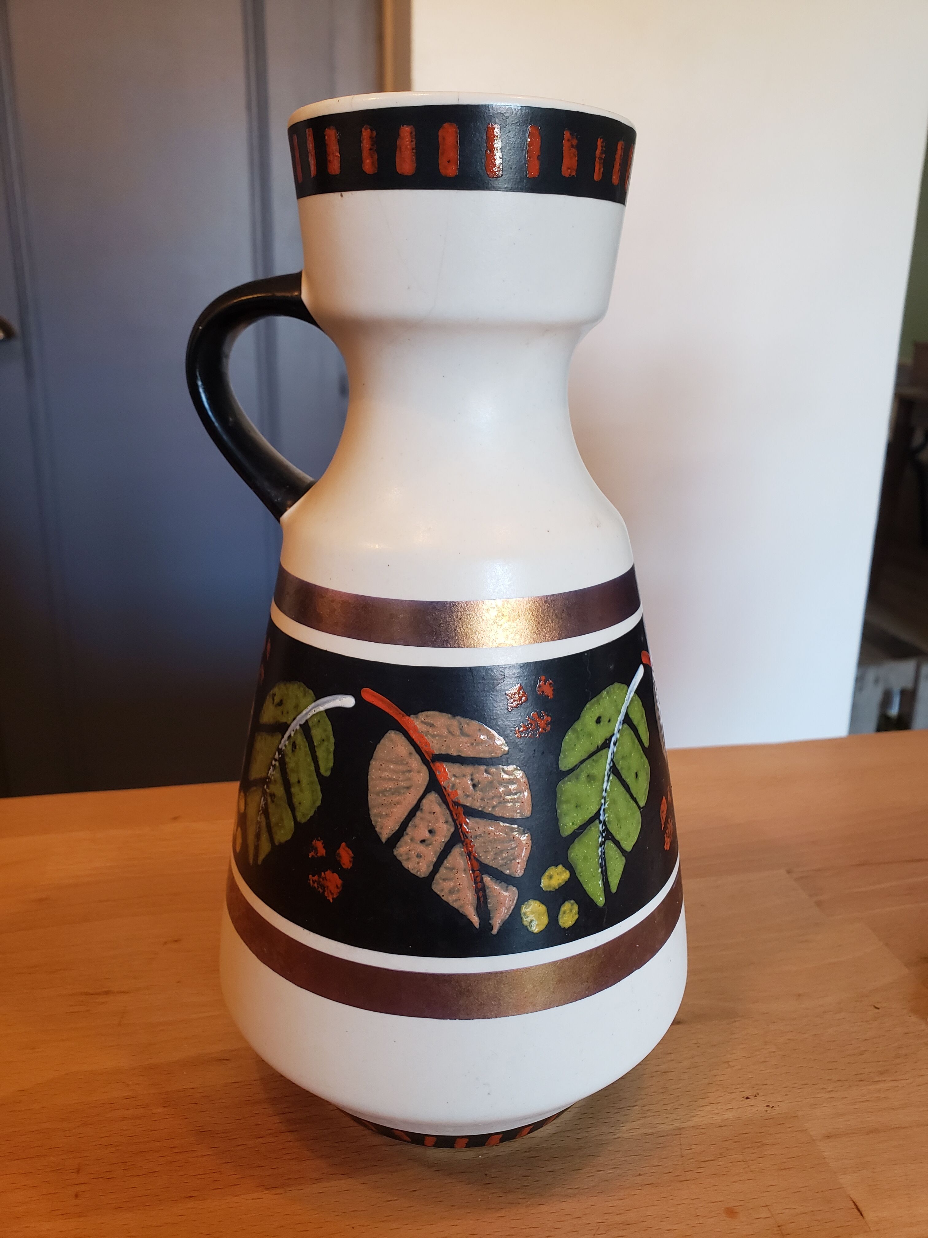 Vintage Dumler and Breiden vase with leaf pattern