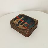 Old art deco biscuit box from the 1920s