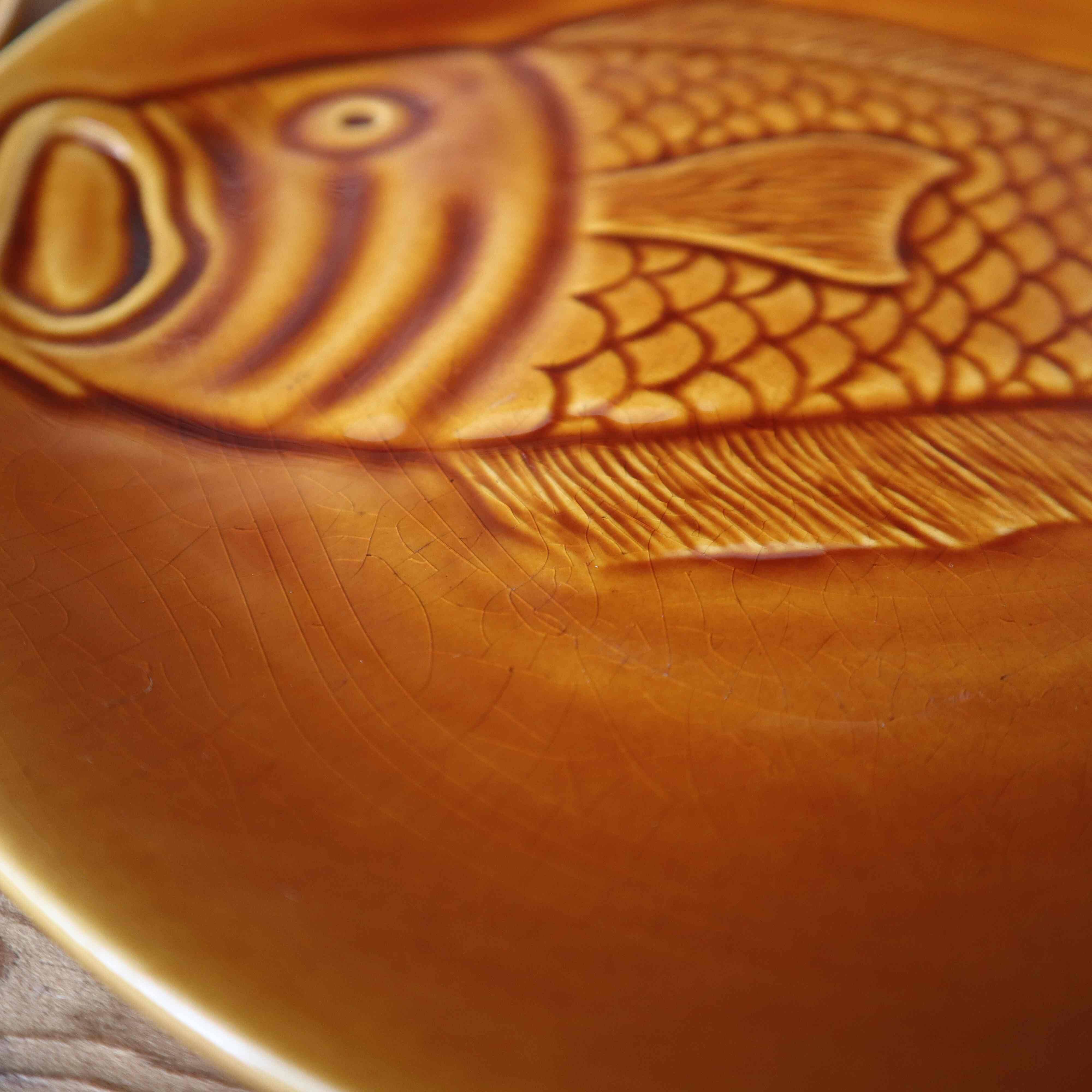 8 glazed flat plates with vintage fish decoration Saint Amand