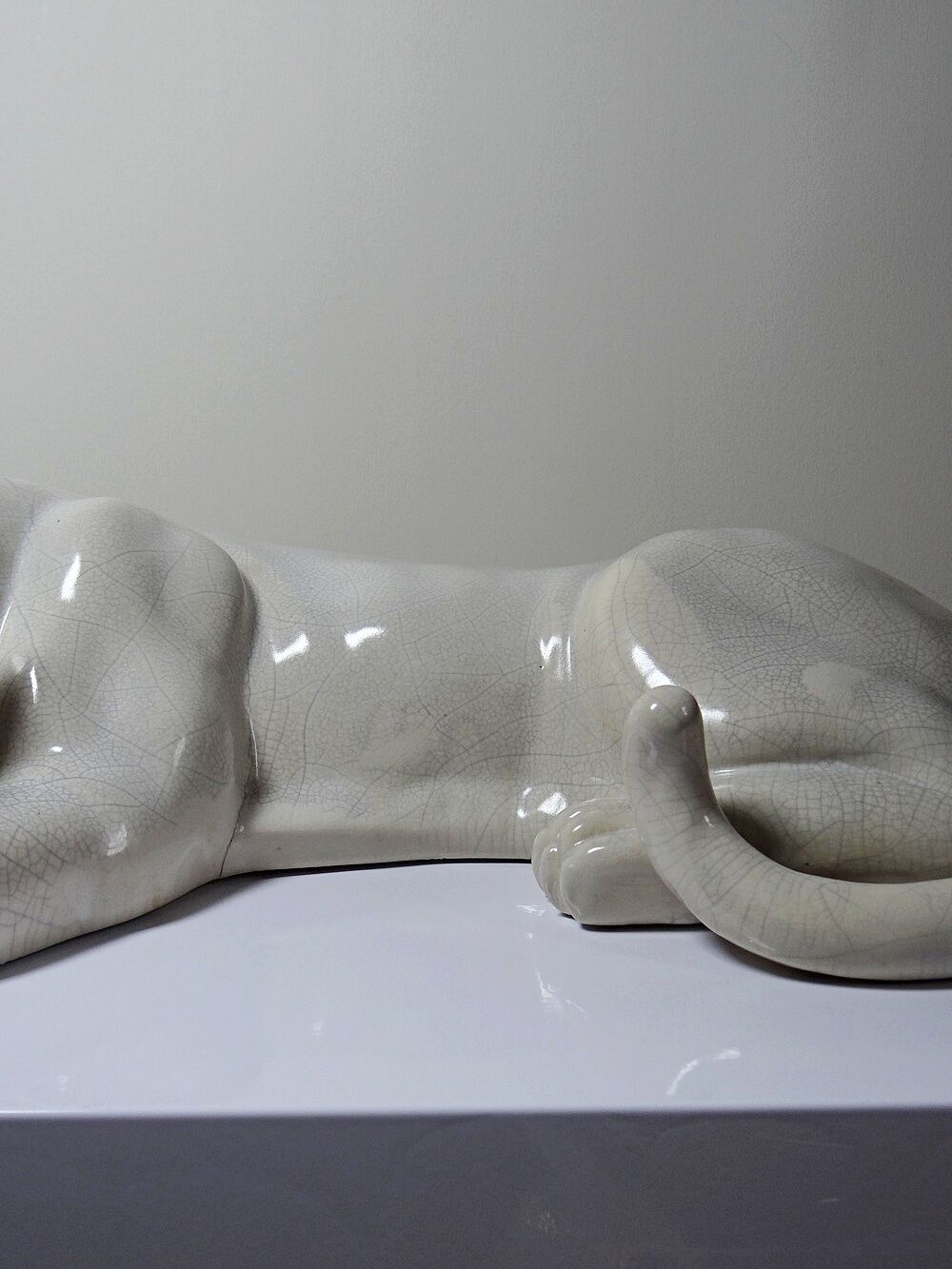 Large elongated panther in crackled earthenware, vintage 1960s-1980s.