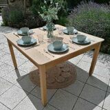 Farm table