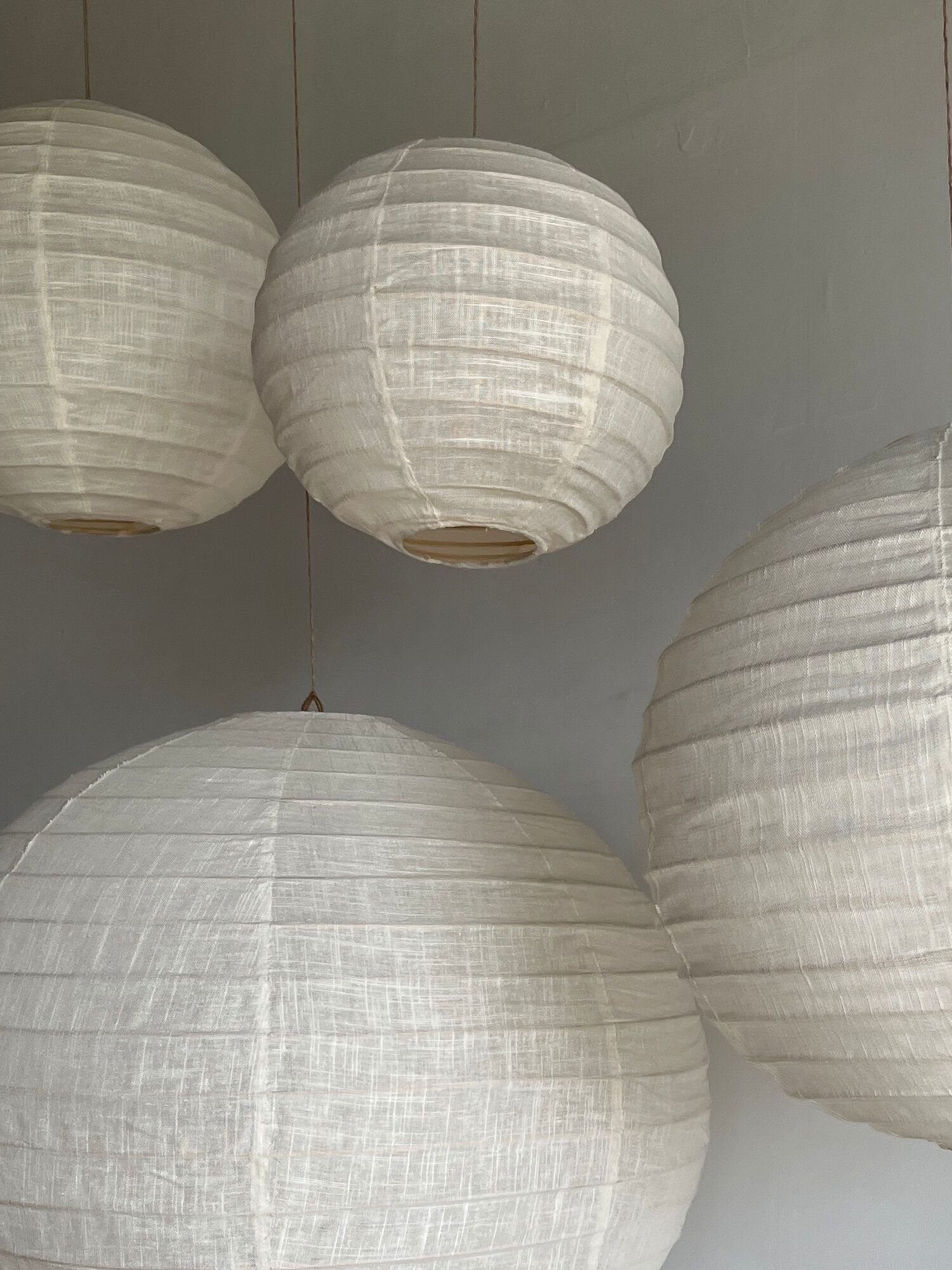 Hanging lamp in rattan and round japanese natural linen d:50