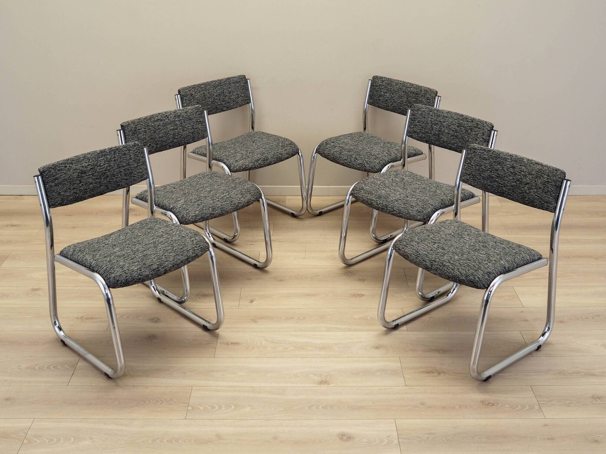 Set of six chairs, Italian design, 1980s, production: Italy