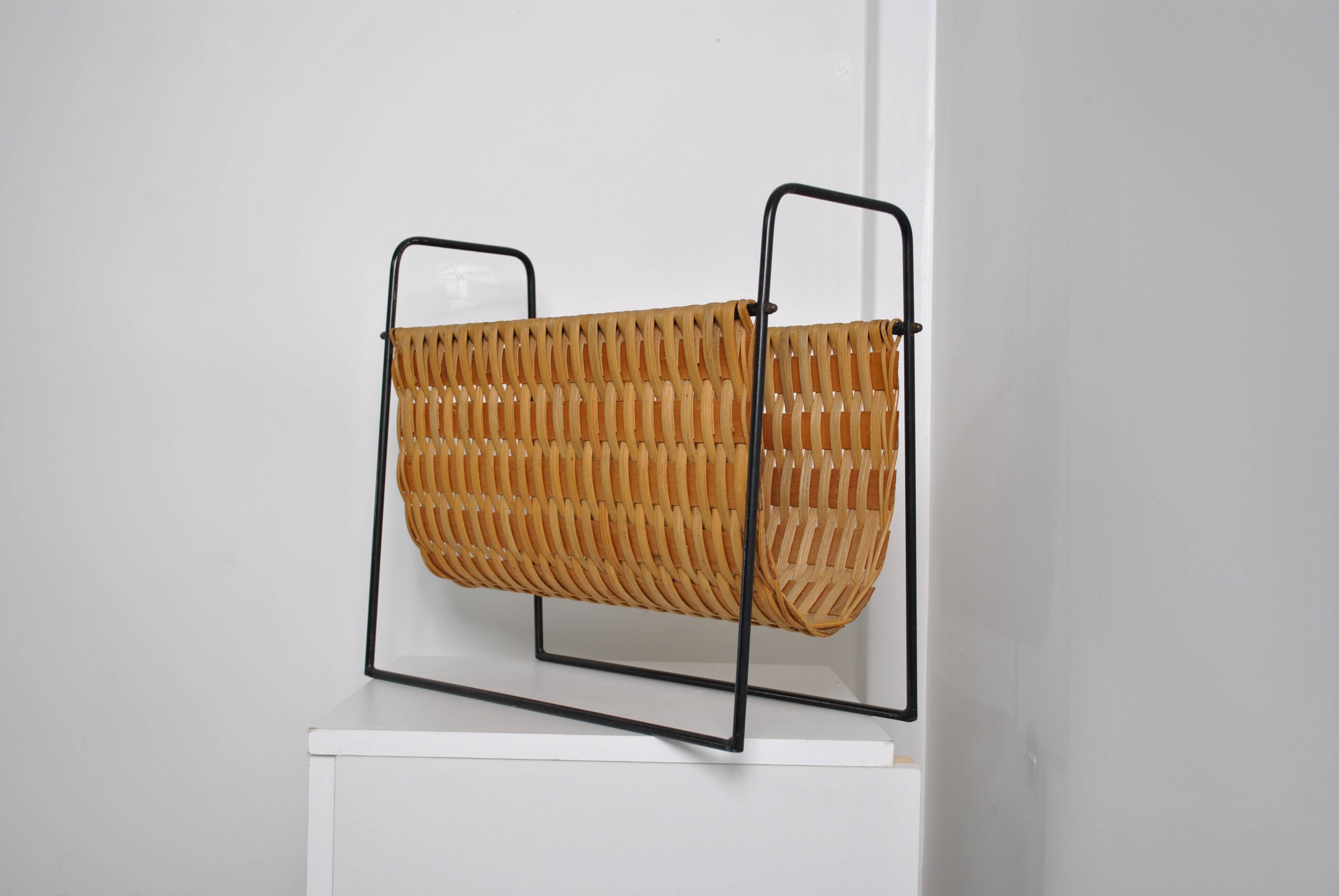 Magazine holder 1970