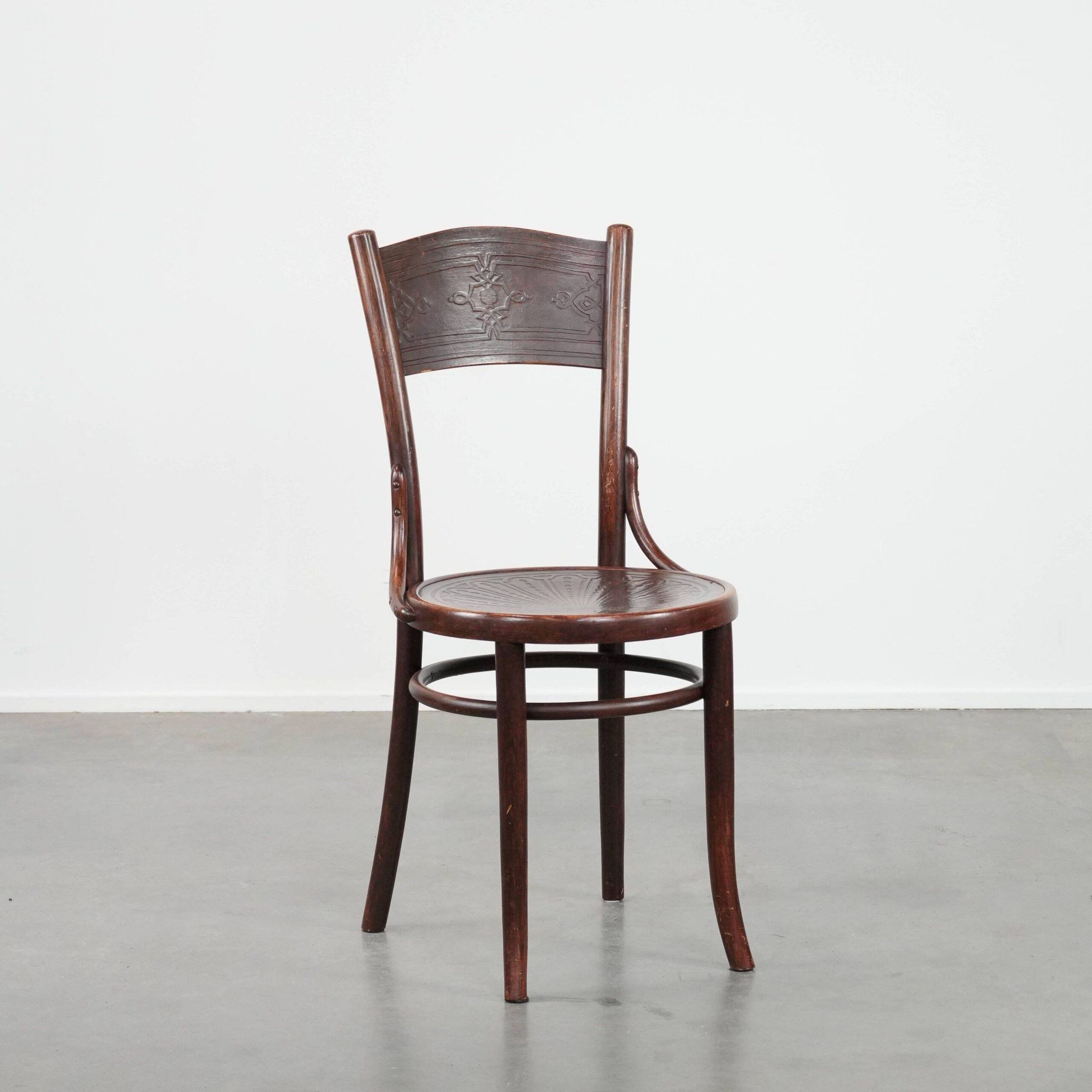 Vintage timeless wooden Cosmos bistro design chair with beautiful carvings