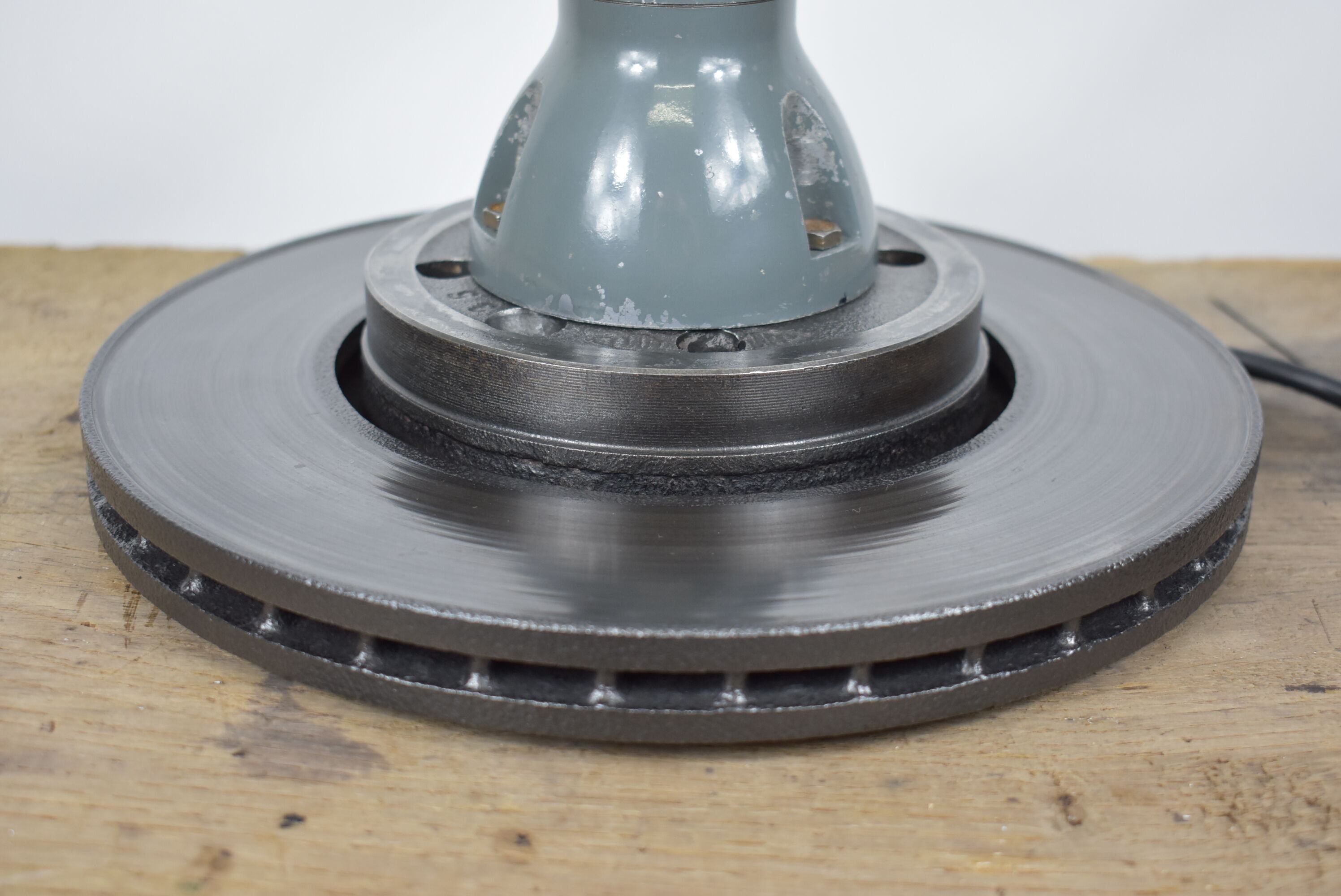 Jielde lamp on industrial metal base