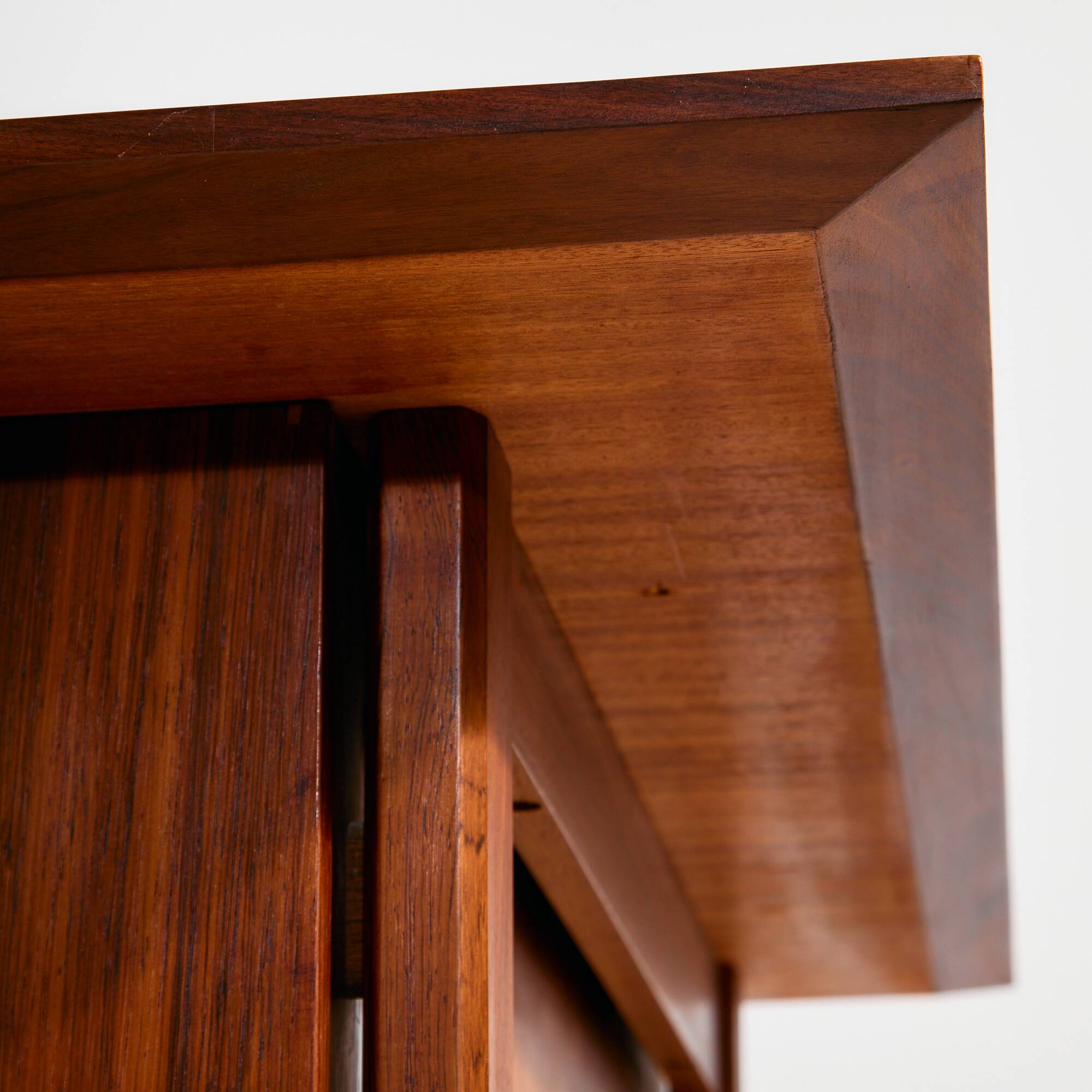 Model 207 rosewood desk by Arne Vodder