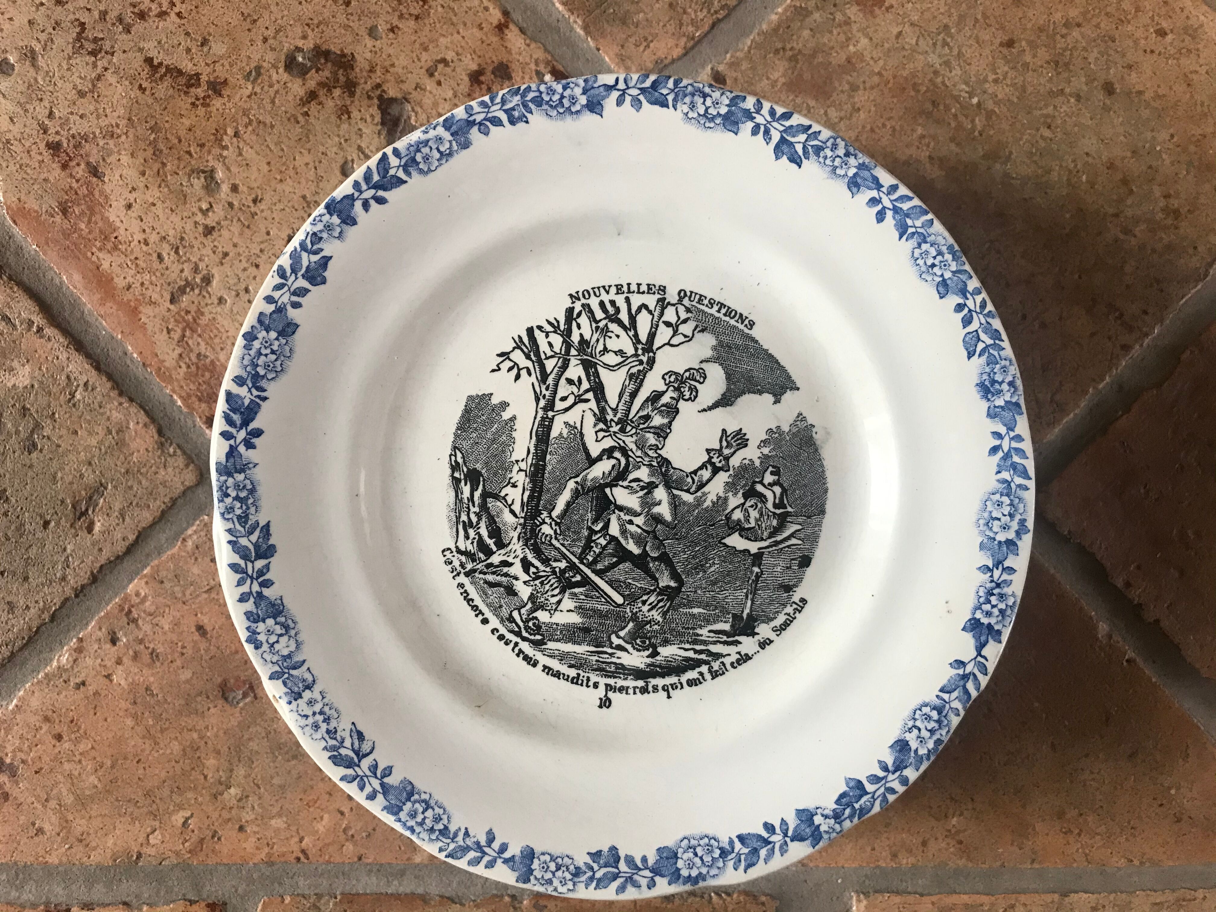 Series of 12 dessert plates