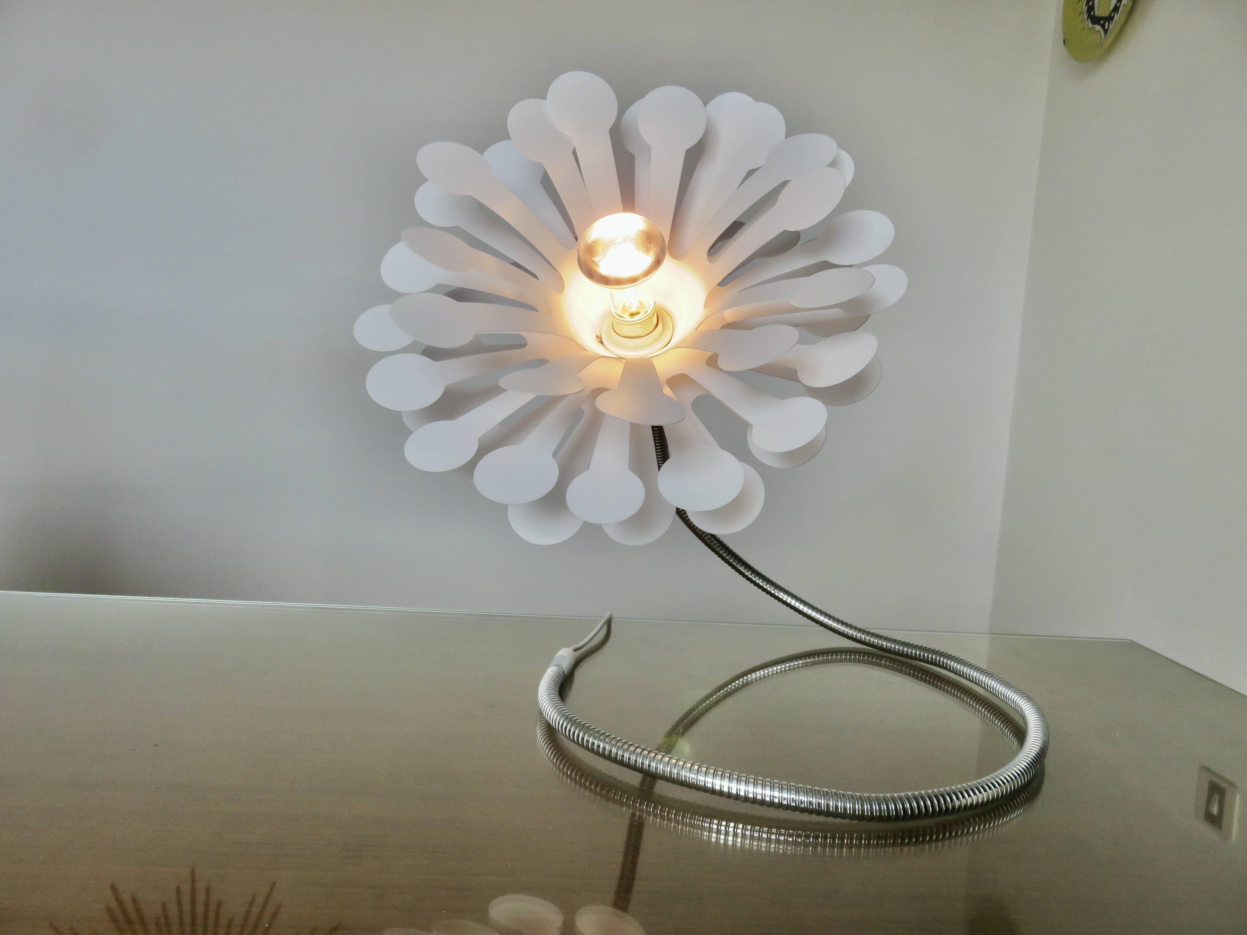 "flower" lamp space age, rockabilly, vintage, 80s-90s