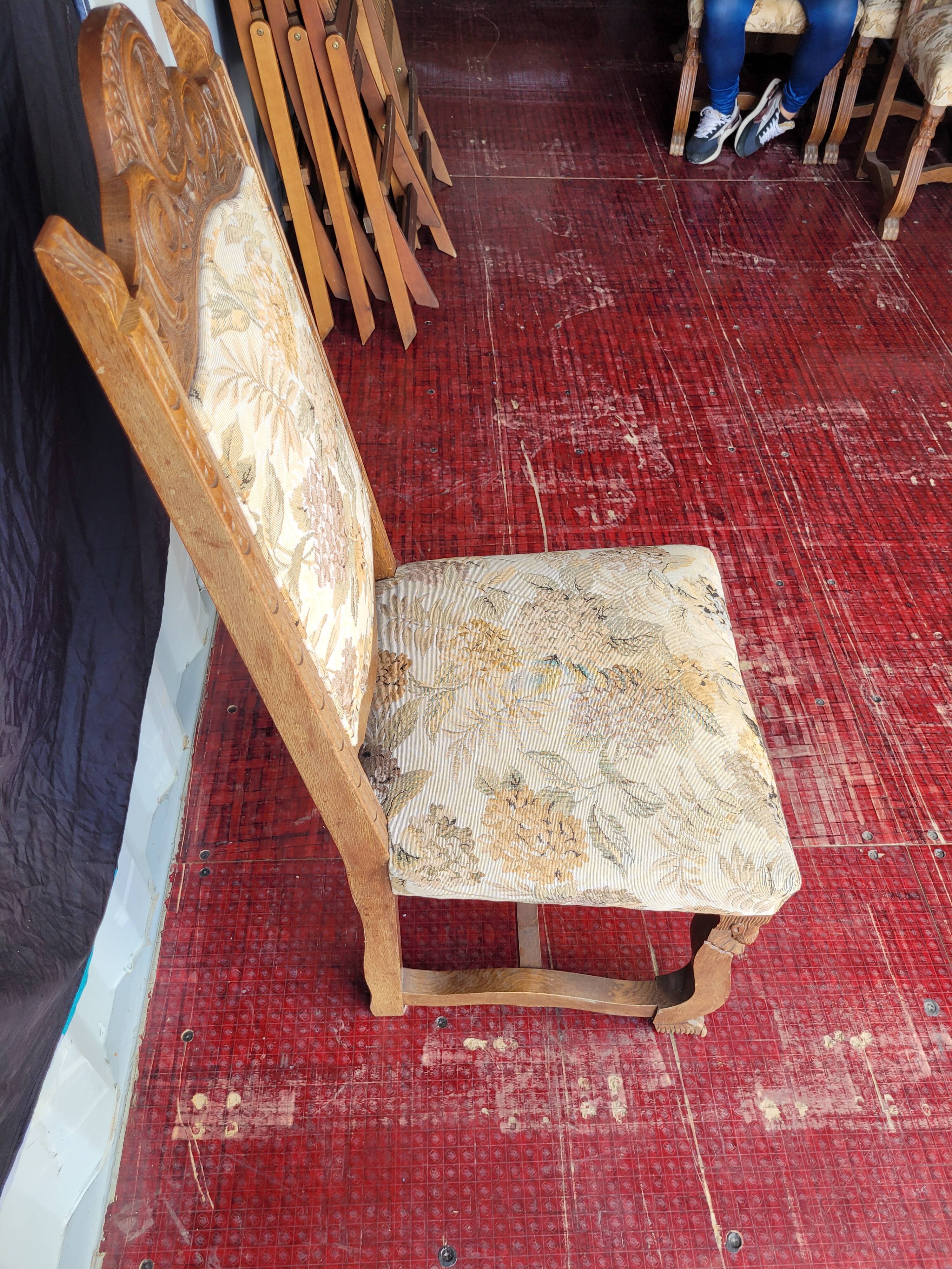 Chaise en bois tapissée