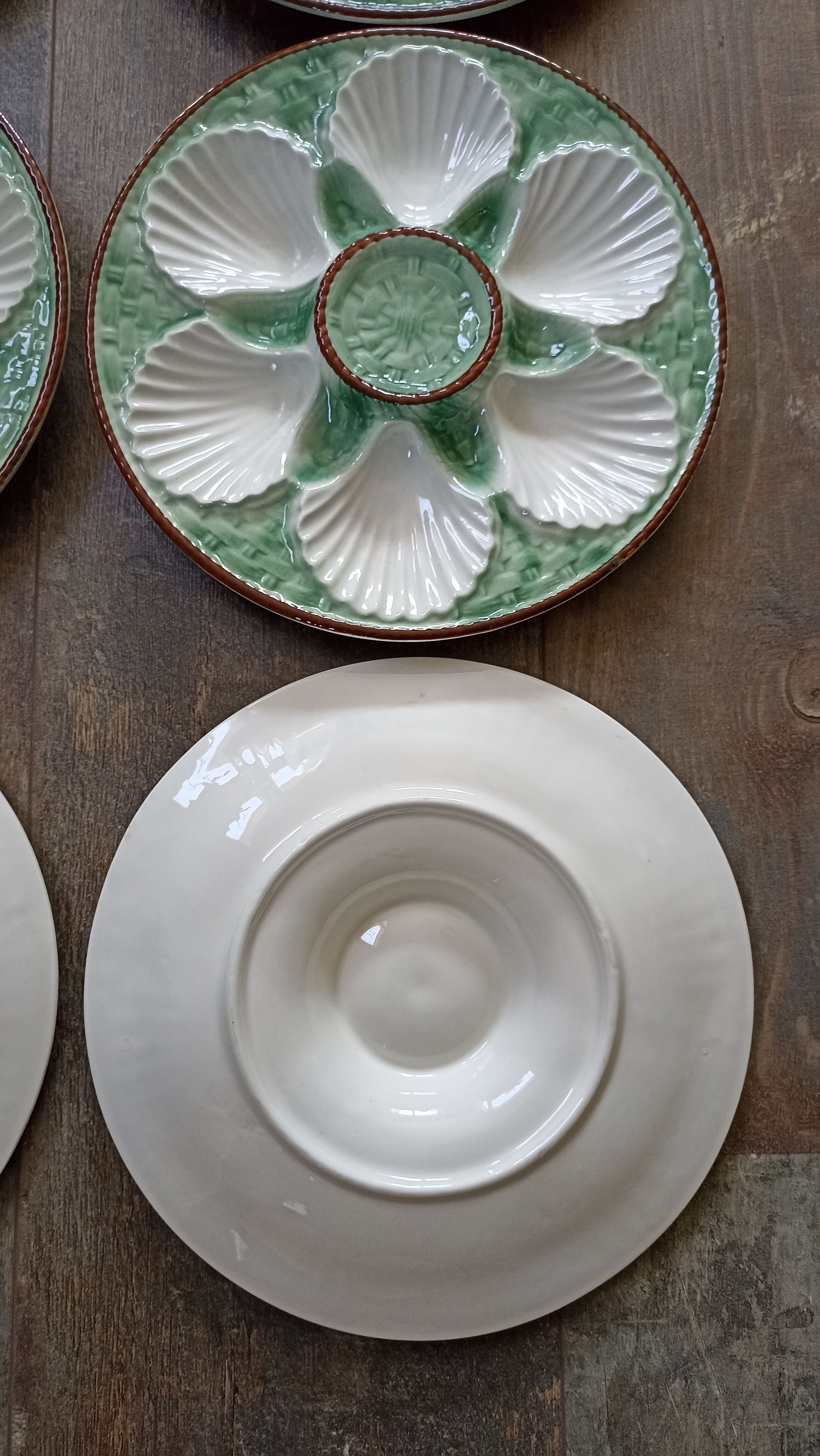 Oyster plates