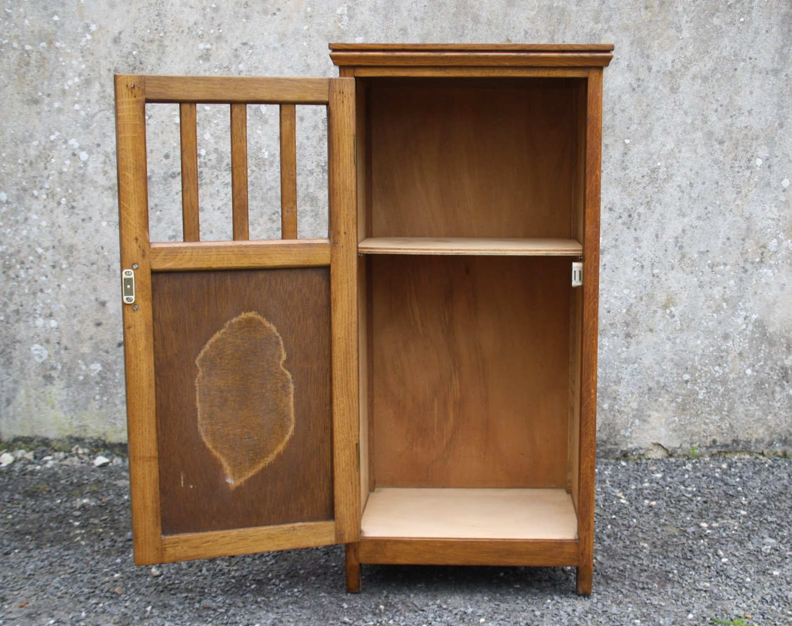 Meuble d'appoint en bois